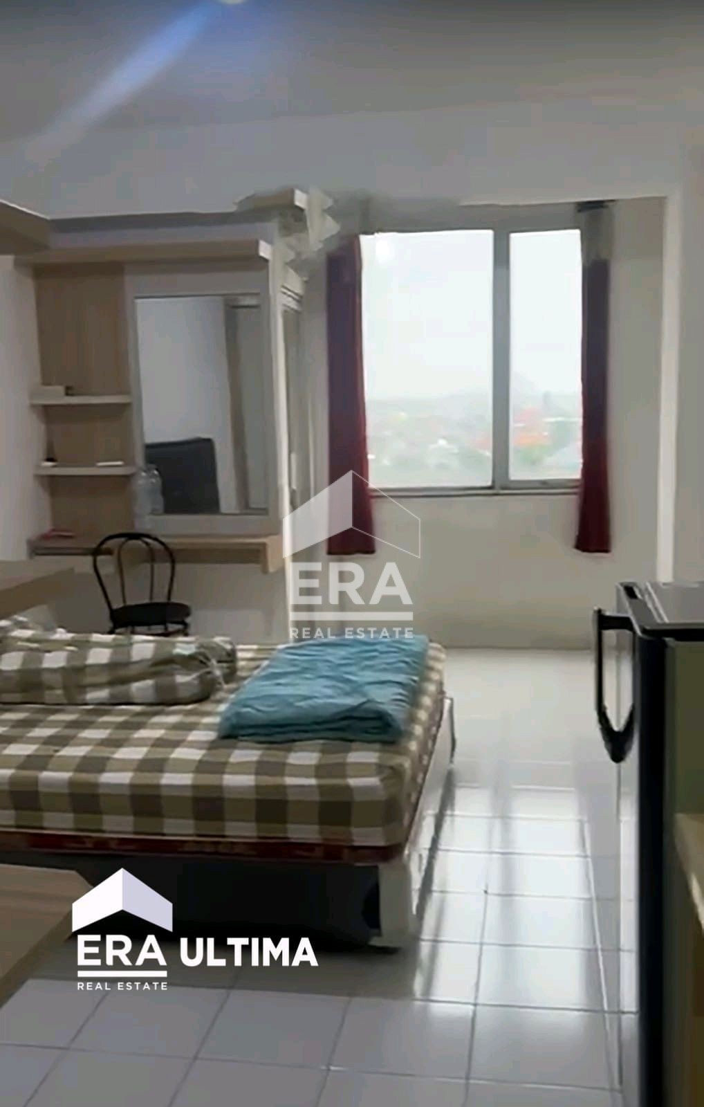 interior 8