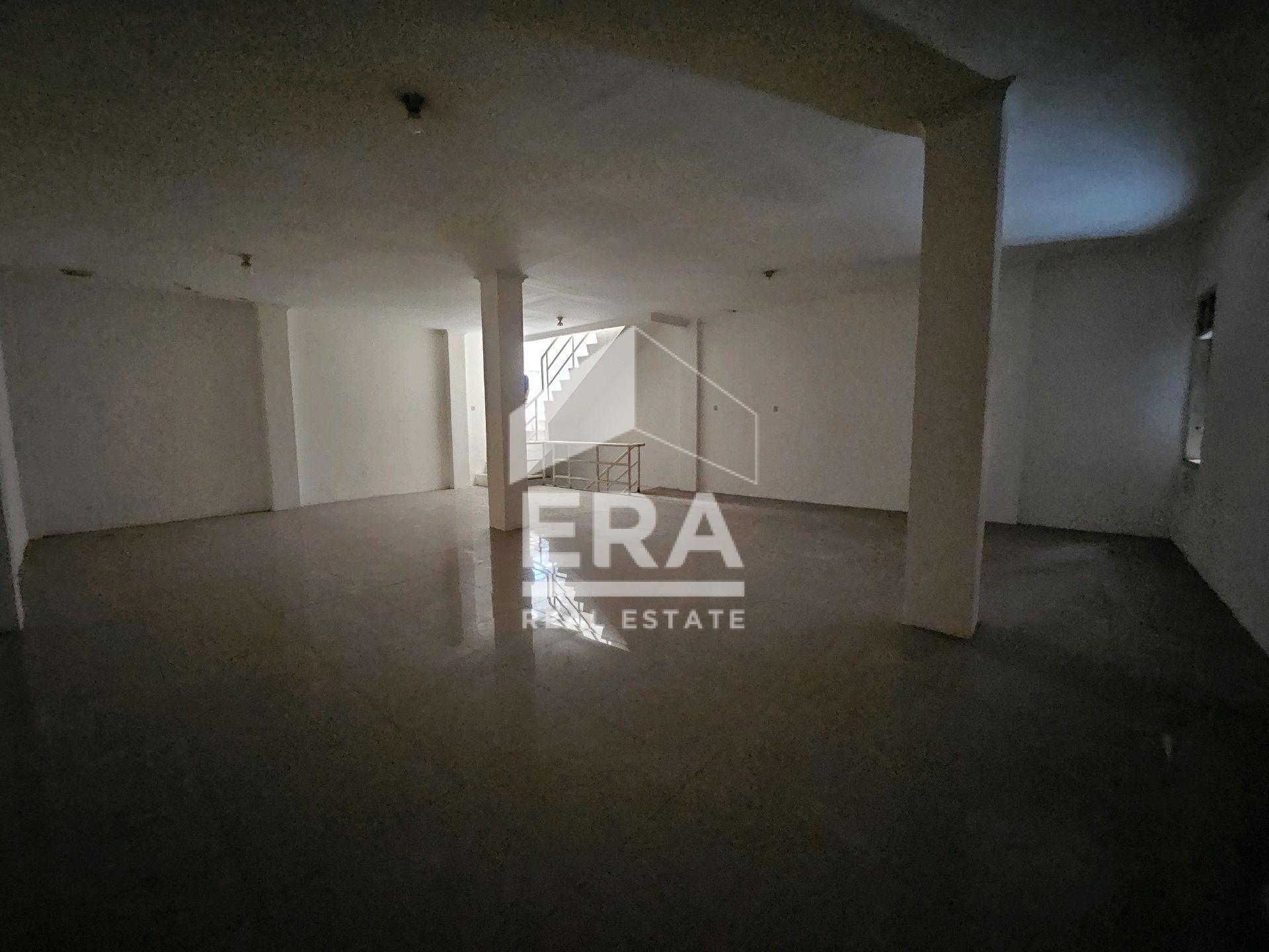 interior 6