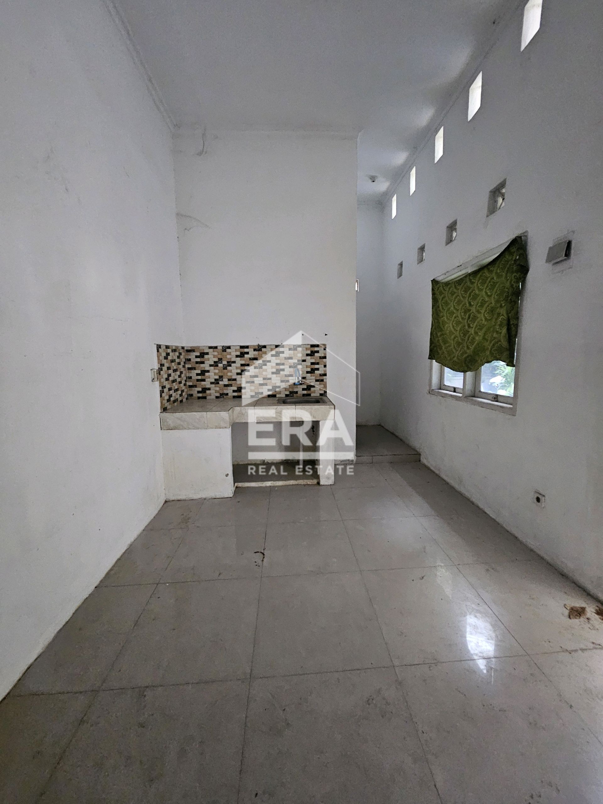 interior 10