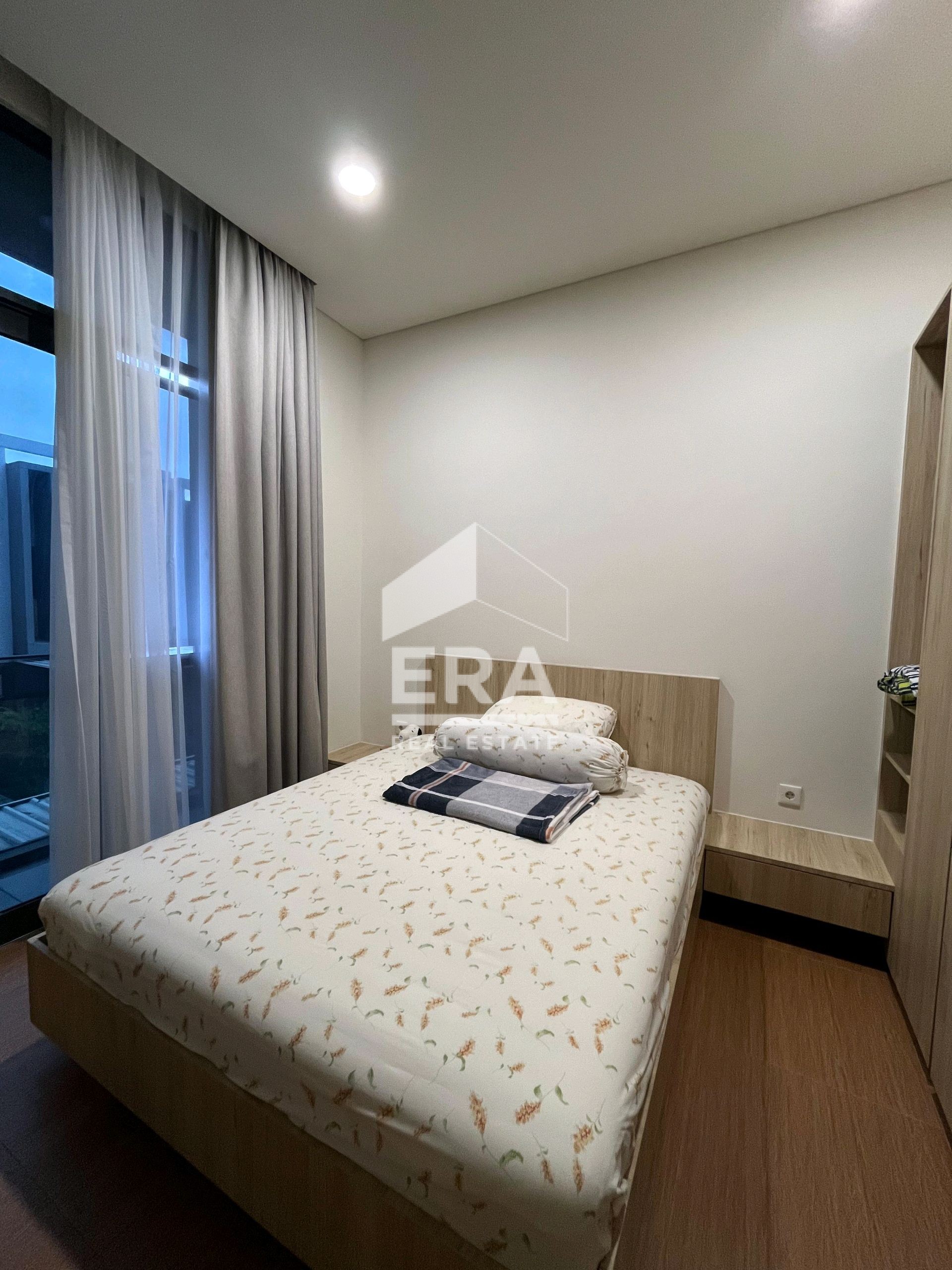 interior 6