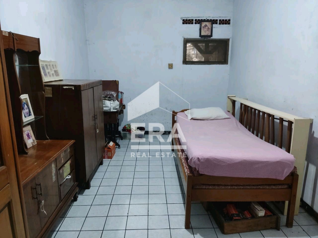 interior 8