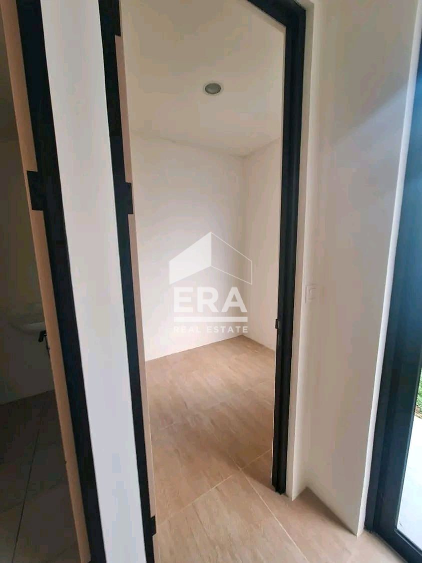 interior 6