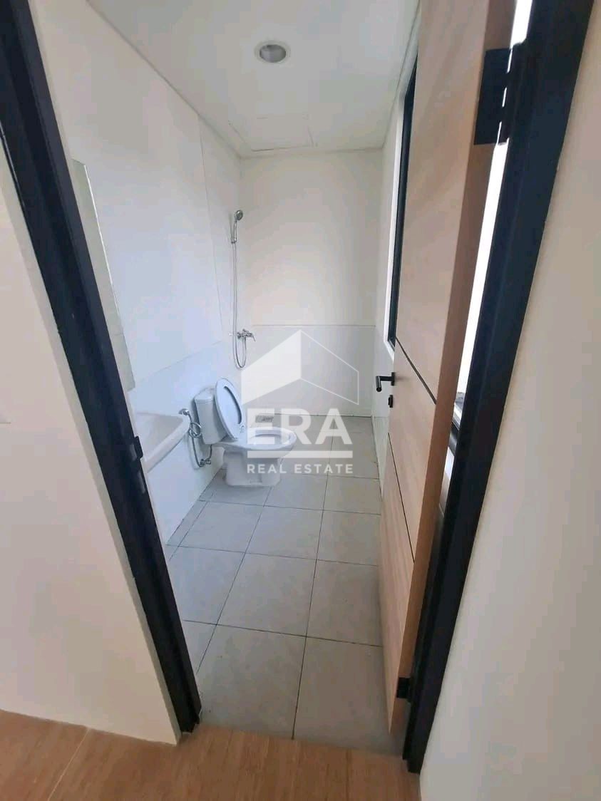 interior 8