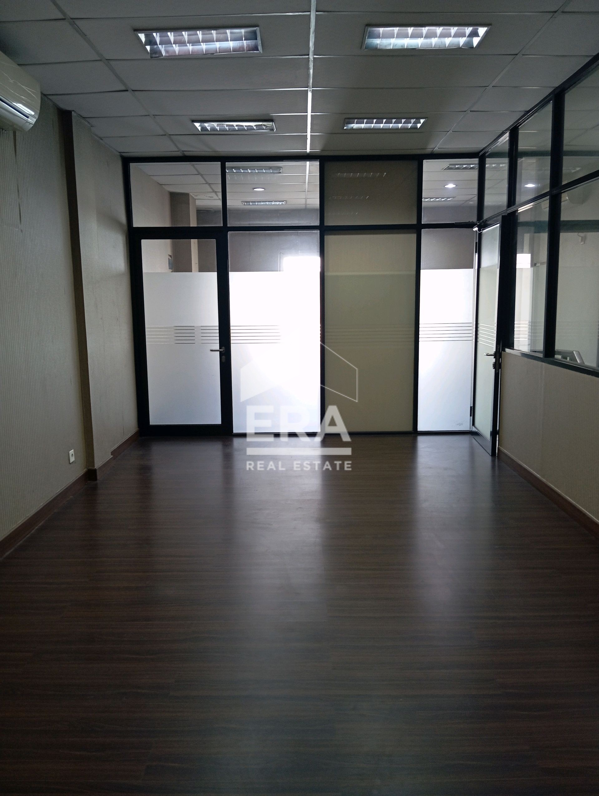interior 8