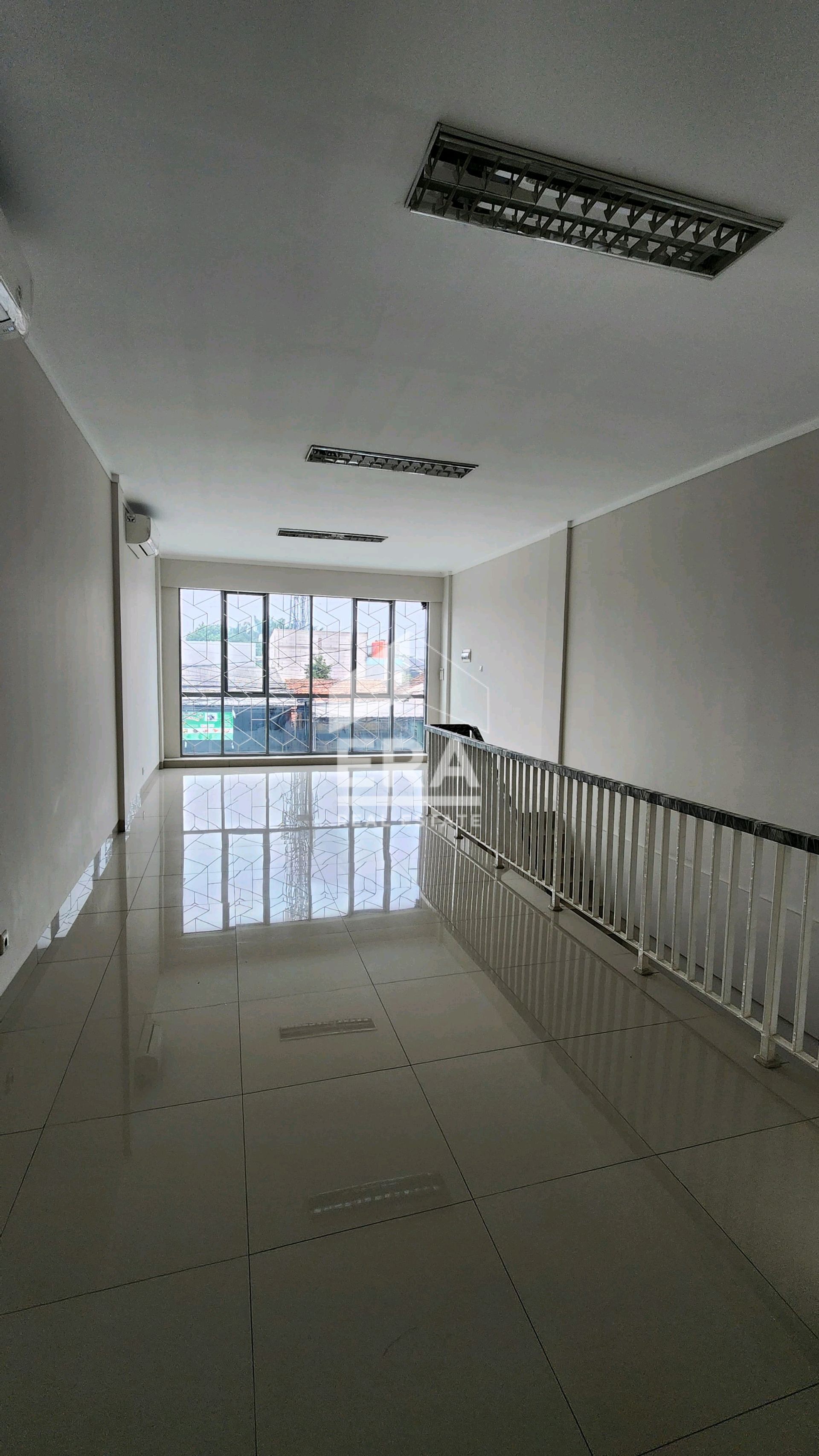 interior 6