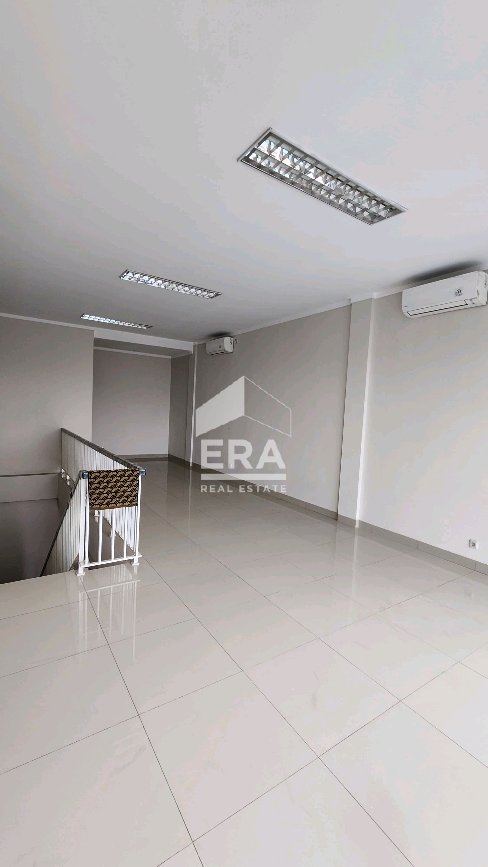 interior 7