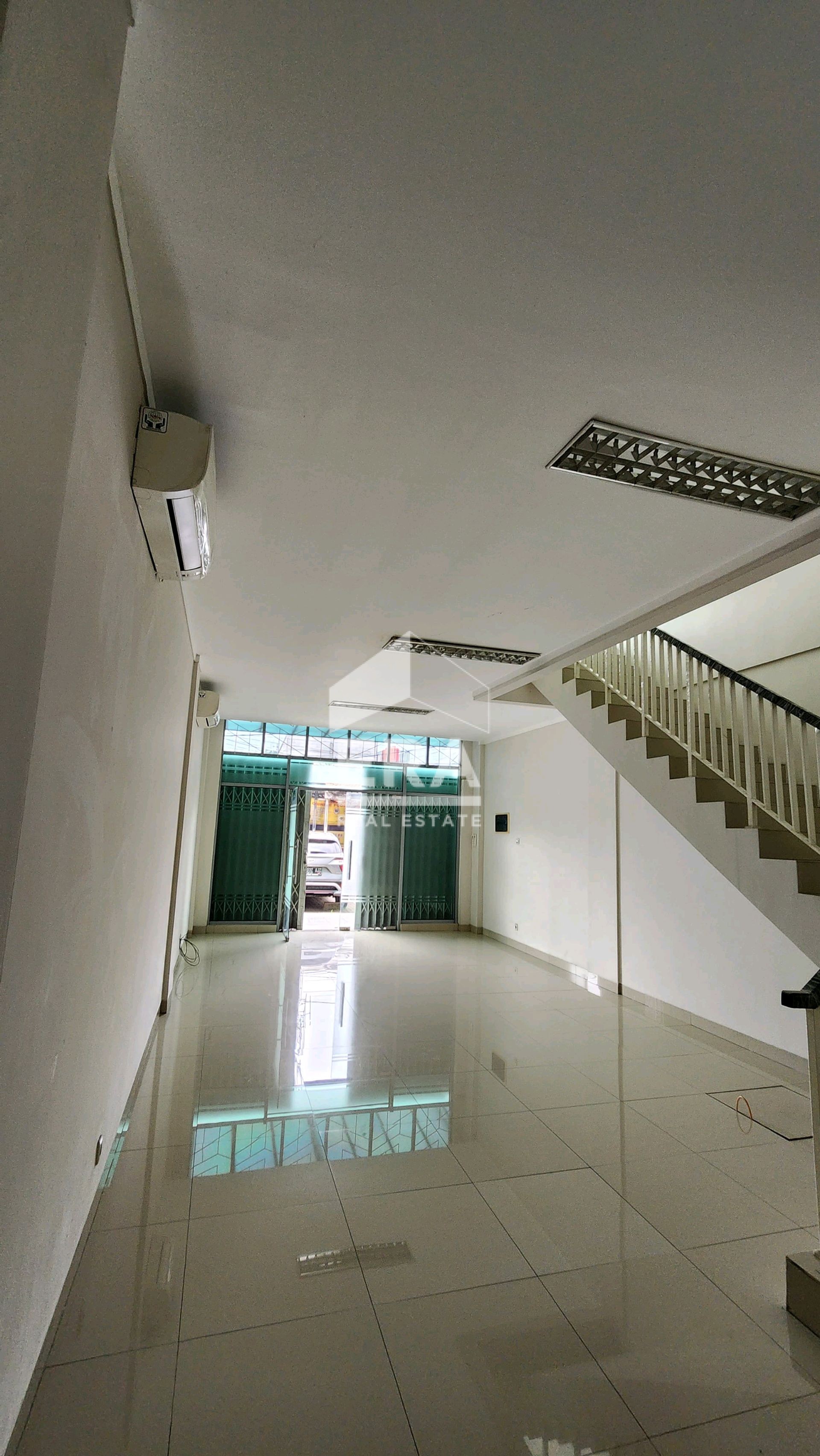 interior 2