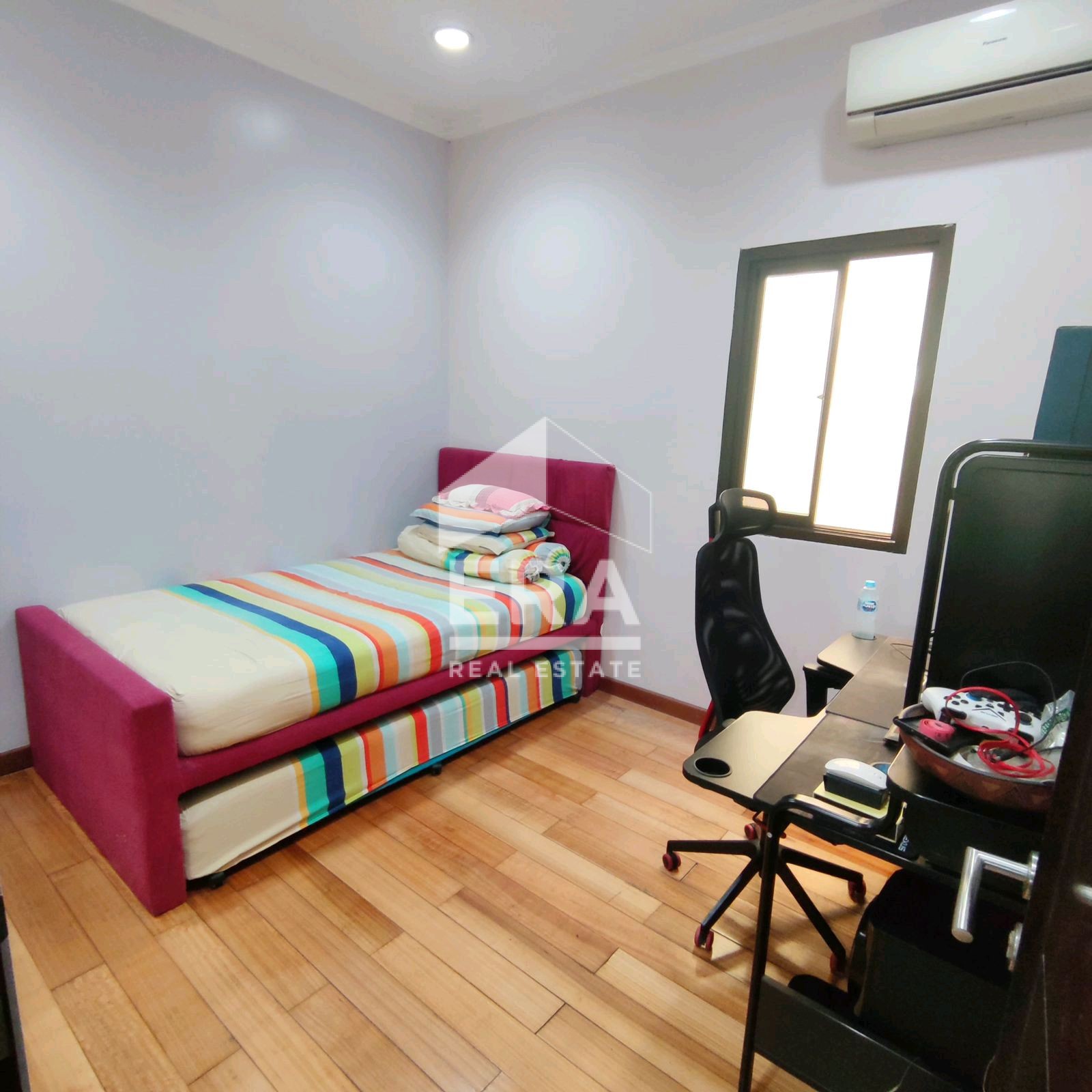 interior 6
