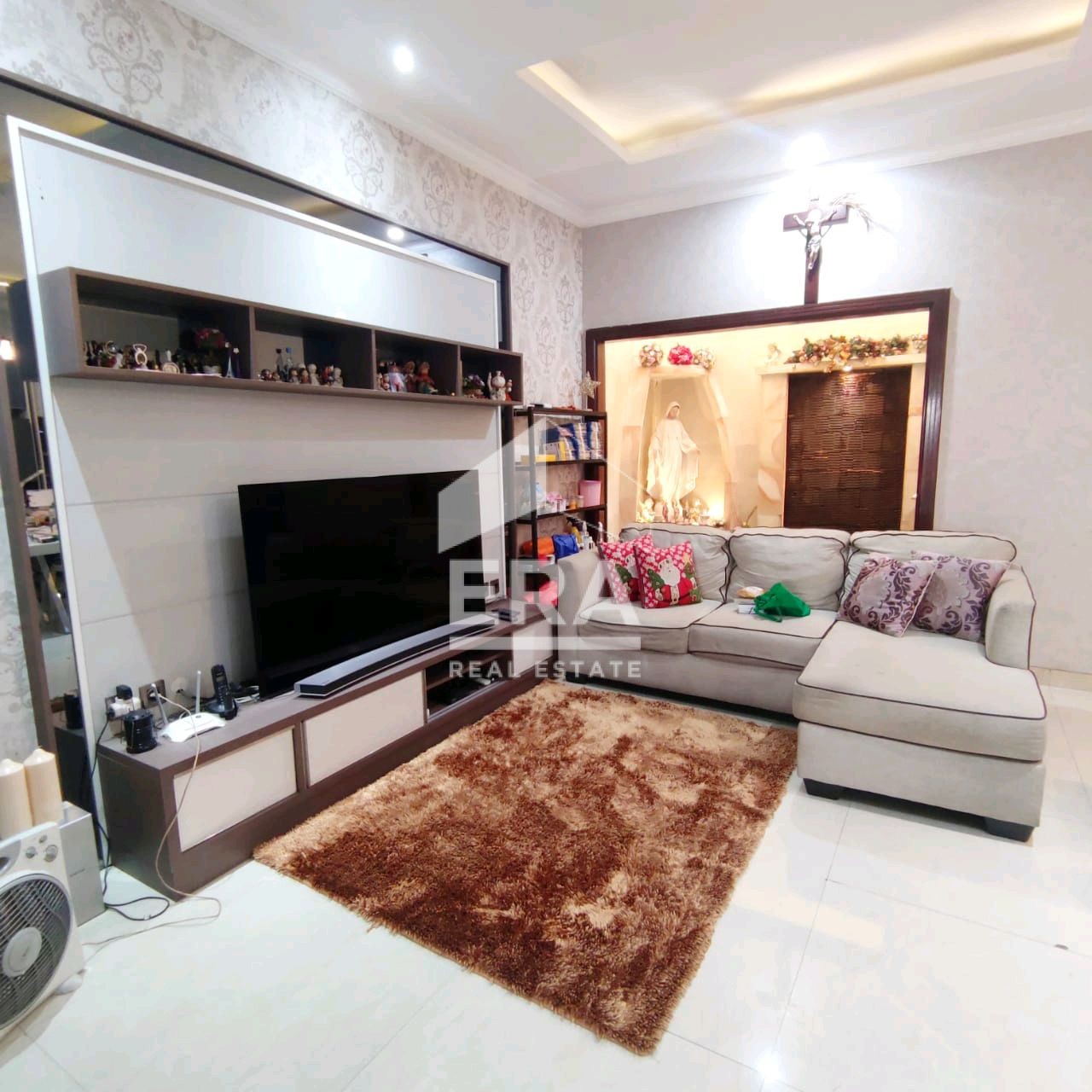 interior 2