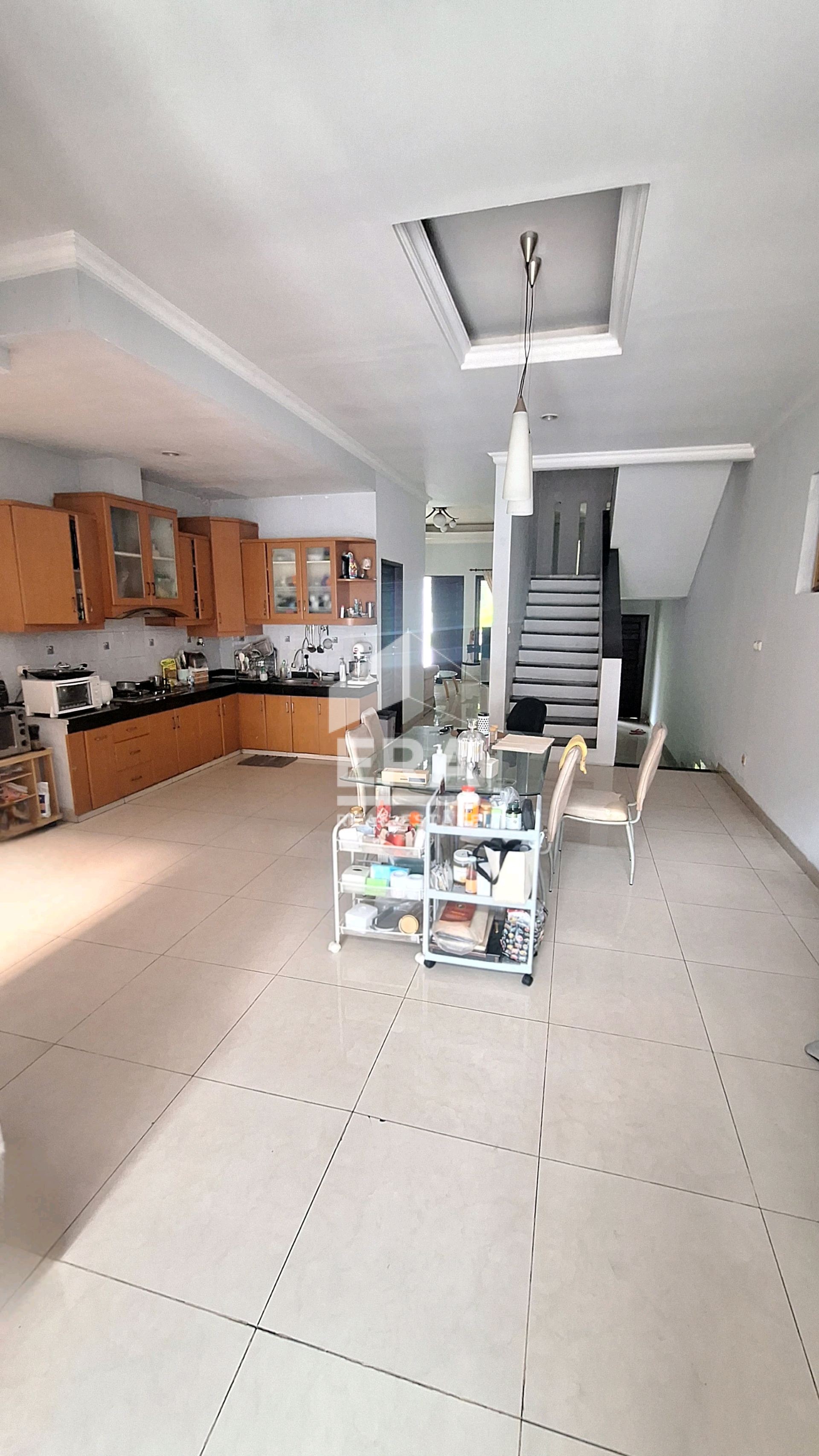 interior 2