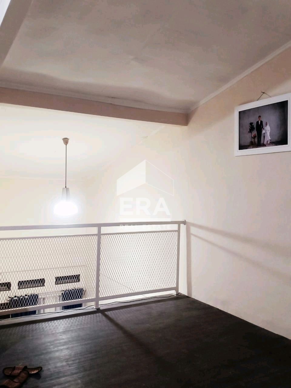 interior 9
