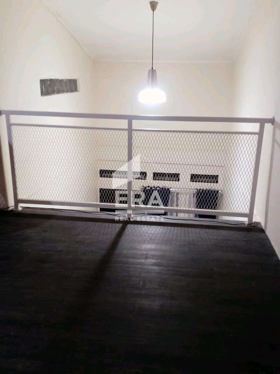 interior 10