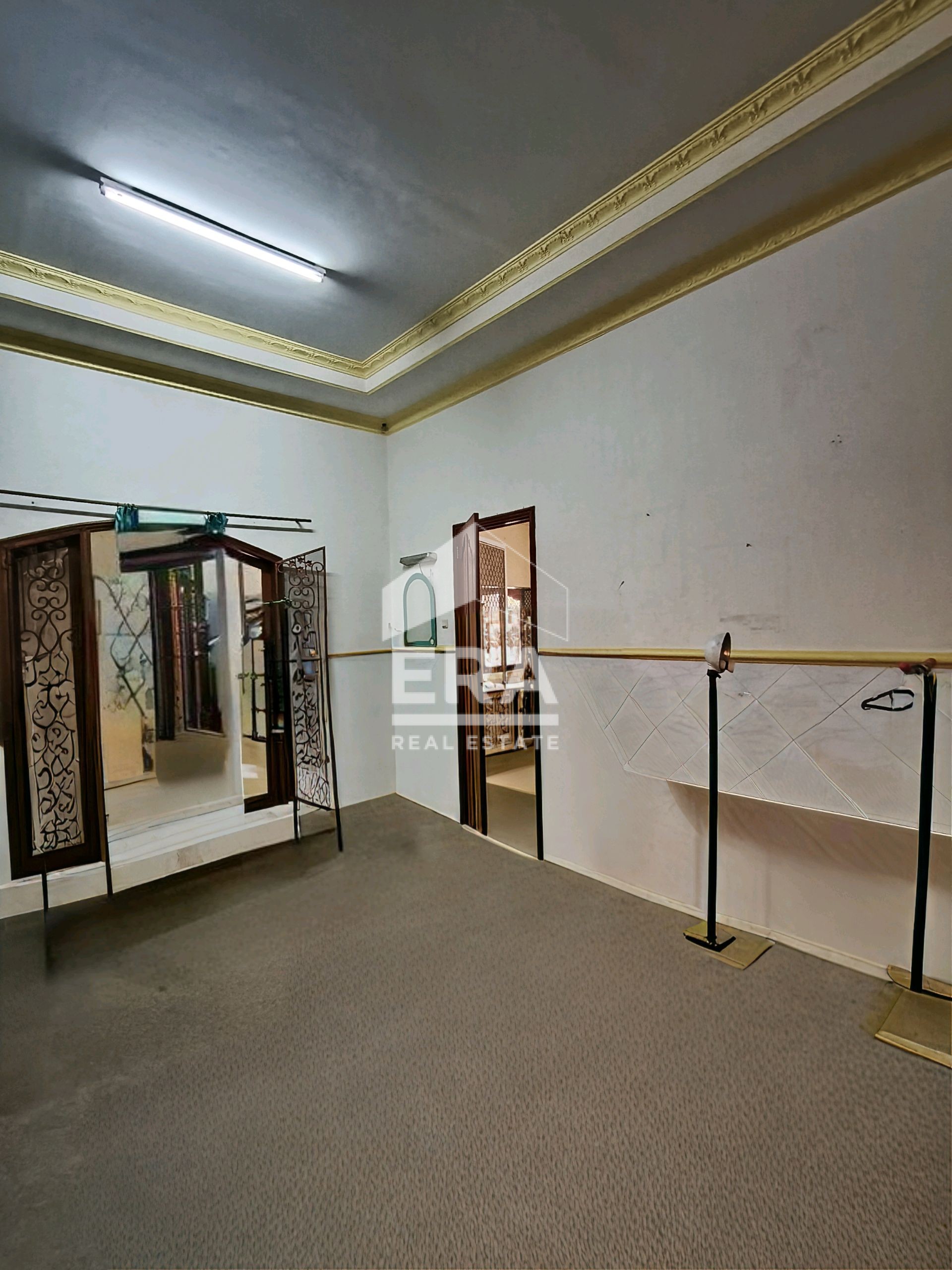 interior 4