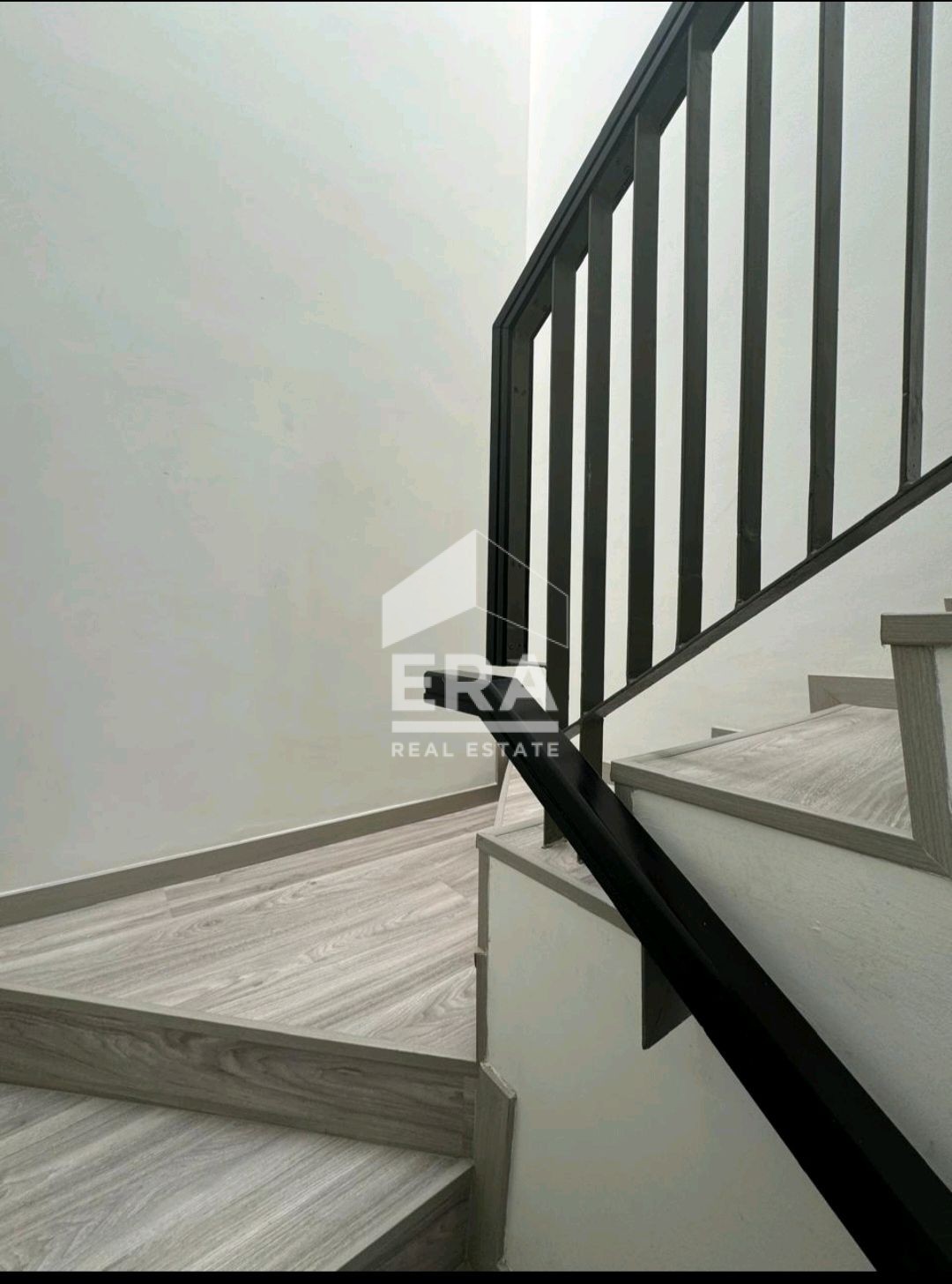 interior 10