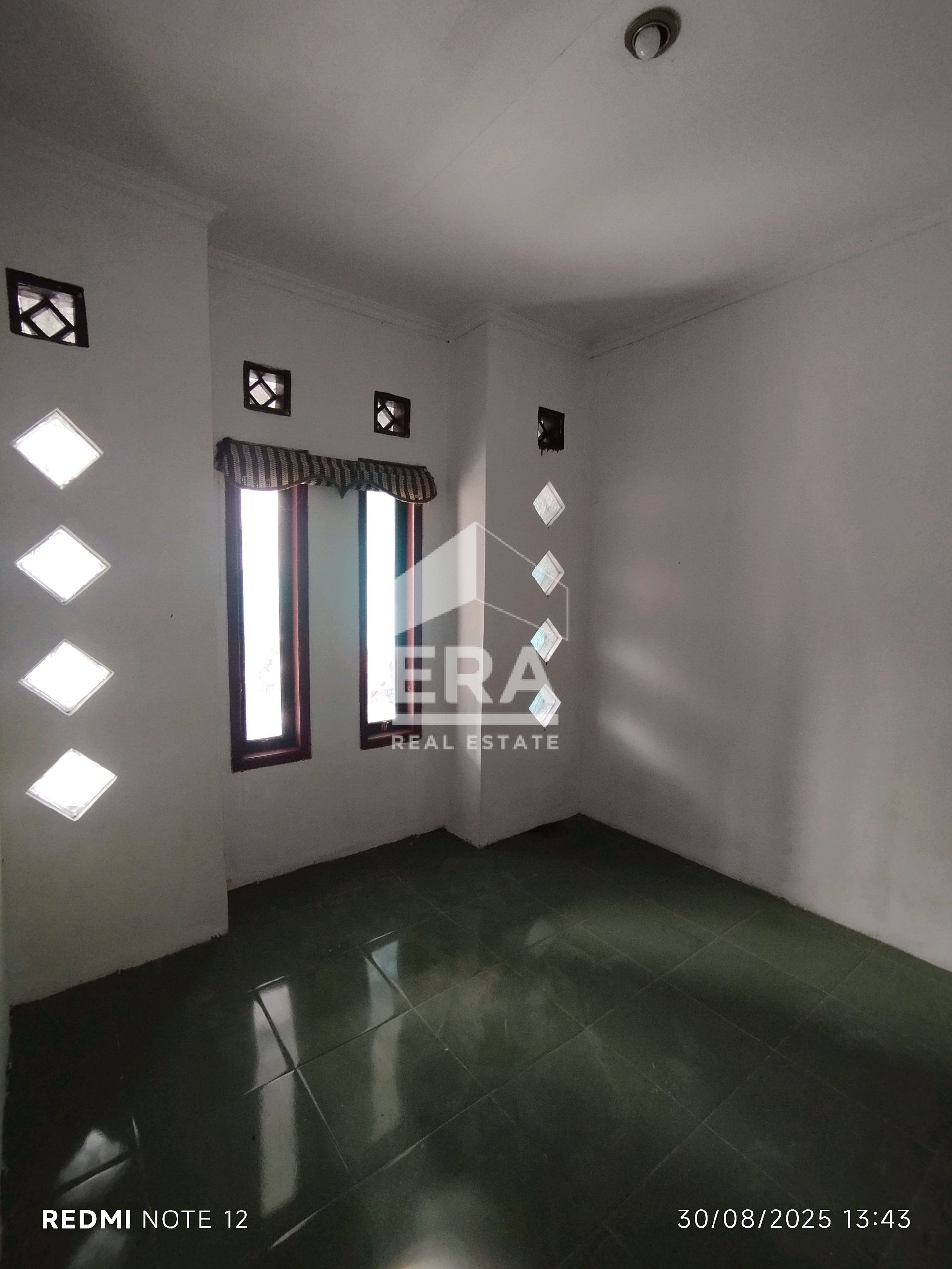 interior 4