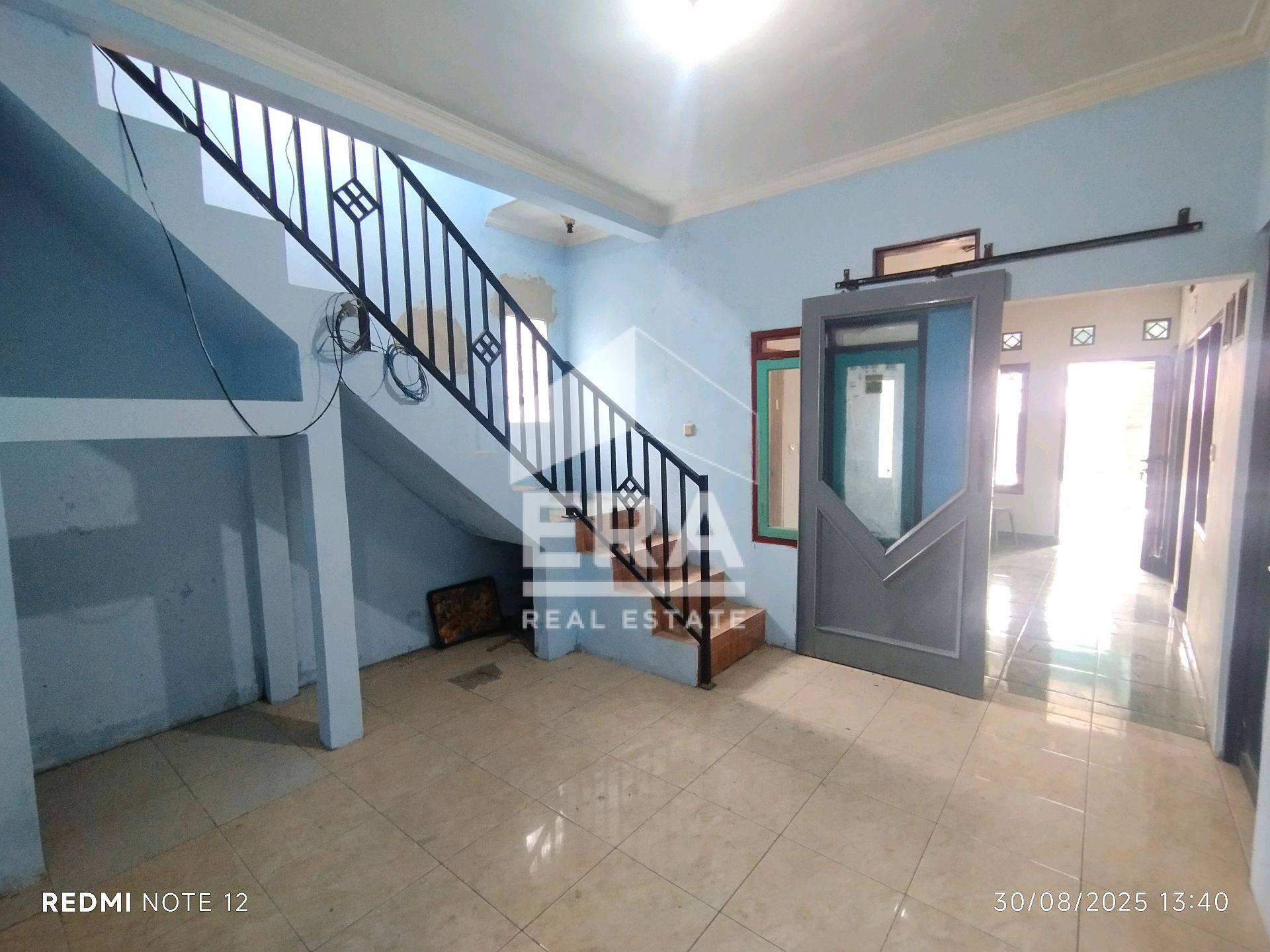 interior 9