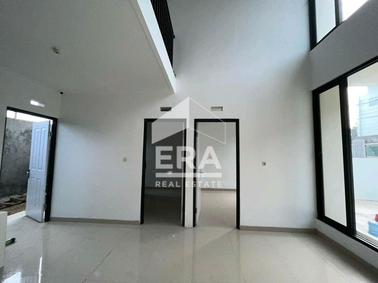 interior 10