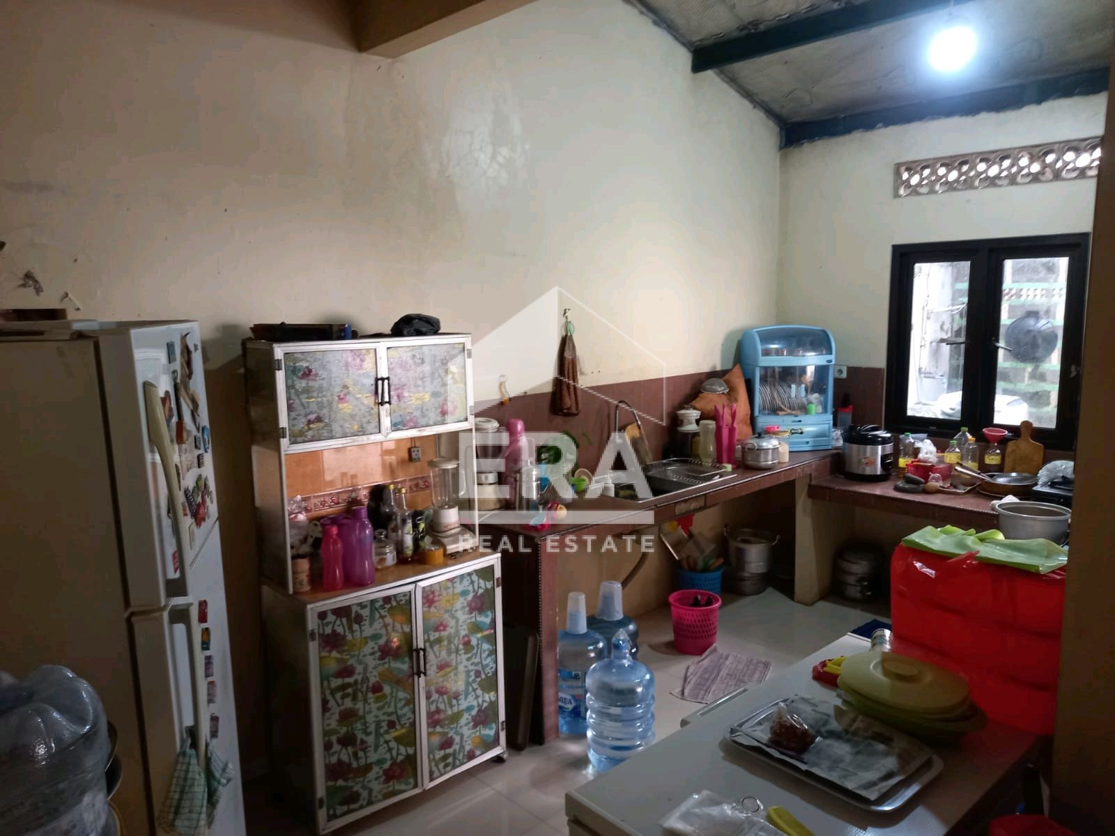 interior 8