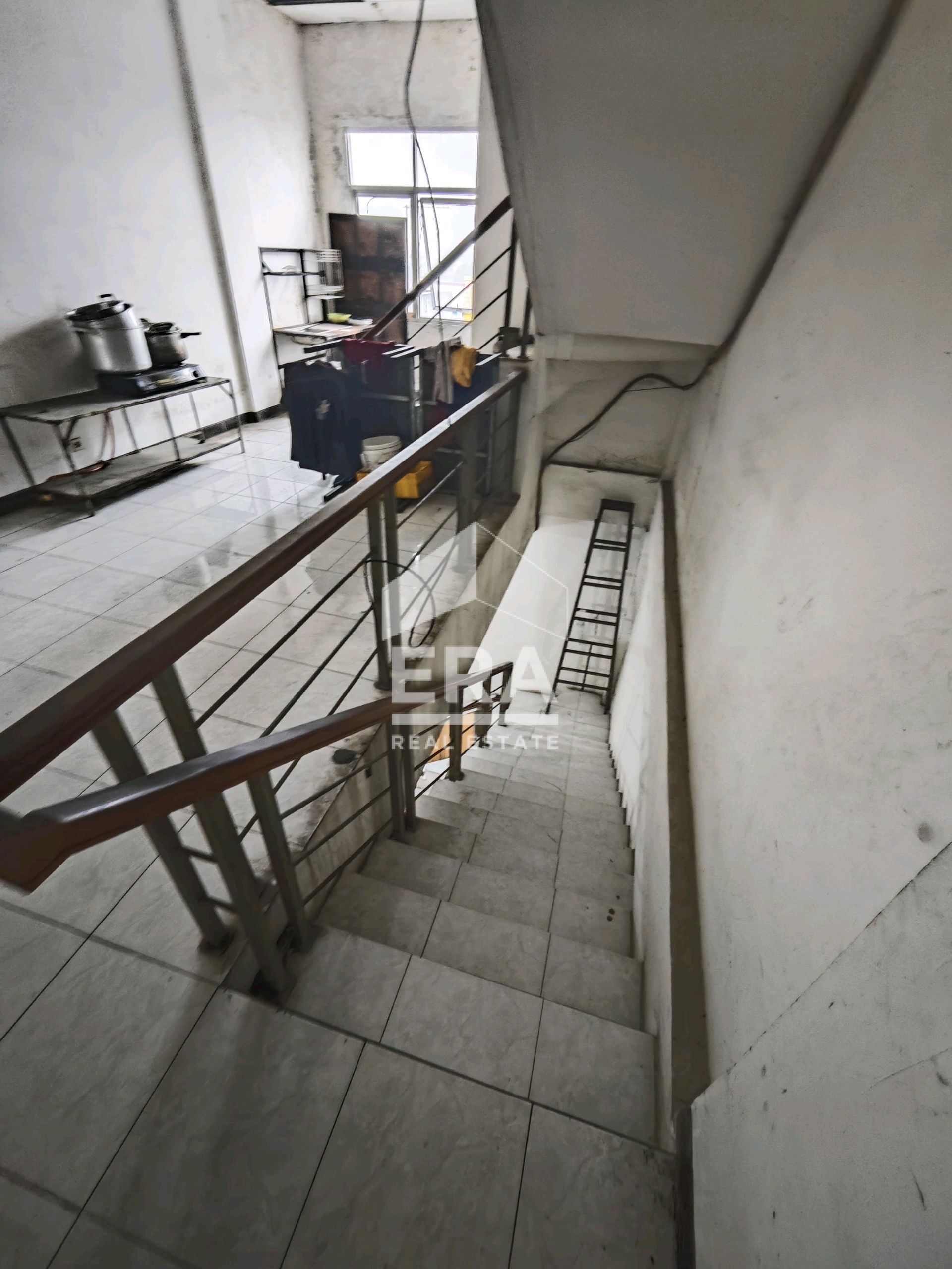 interior 10