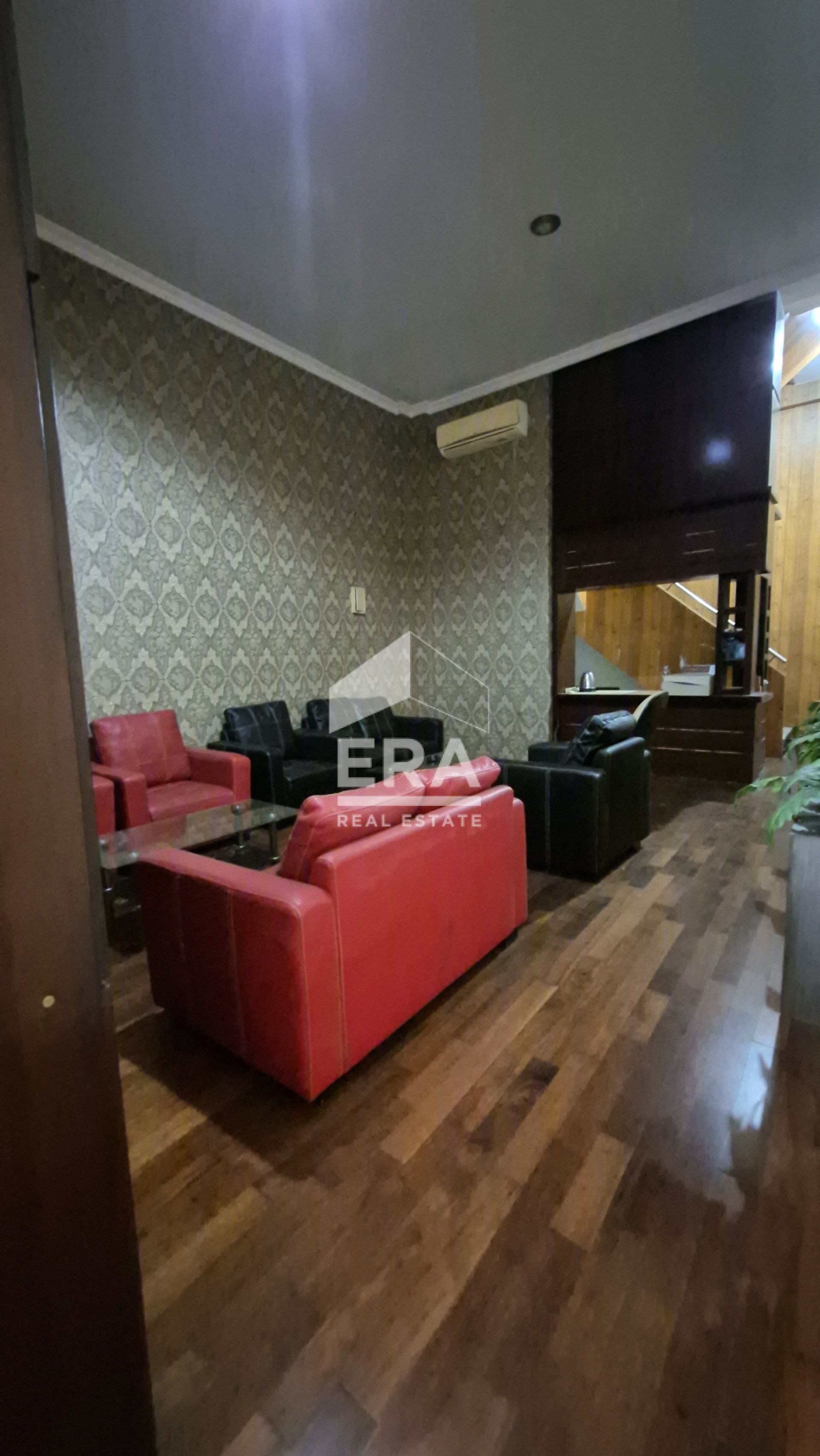 interior 2