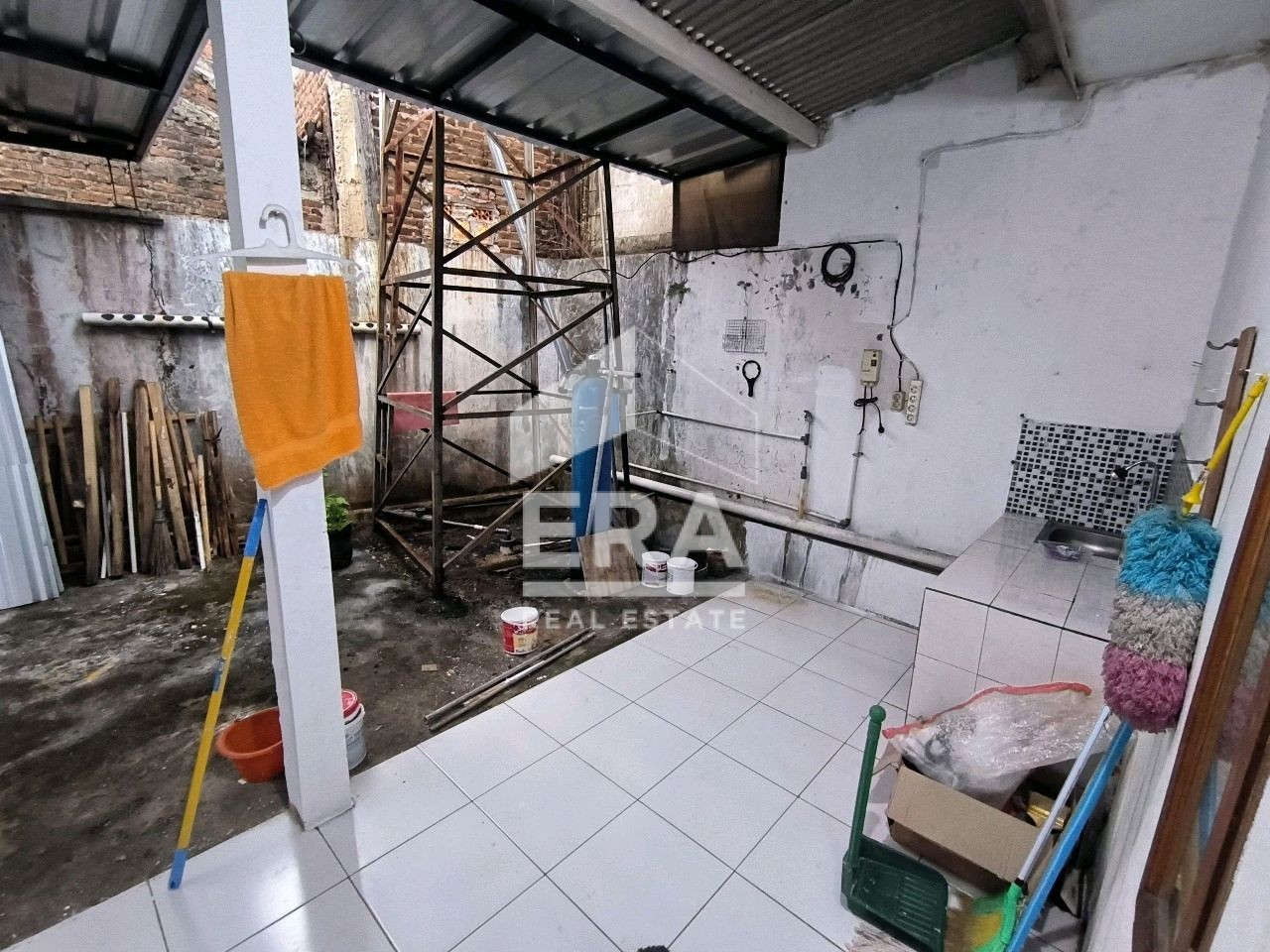 interior 9