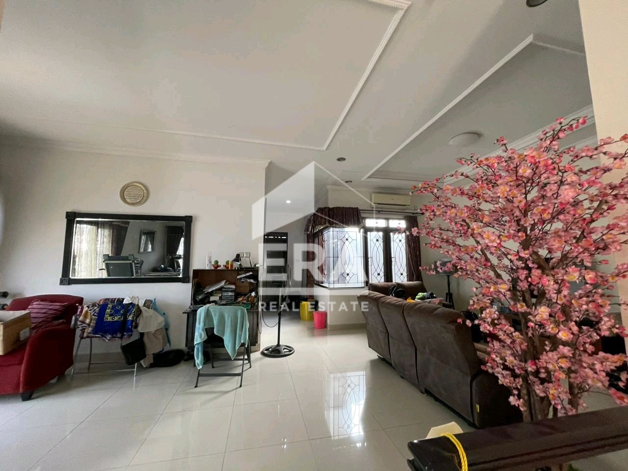 interior 2