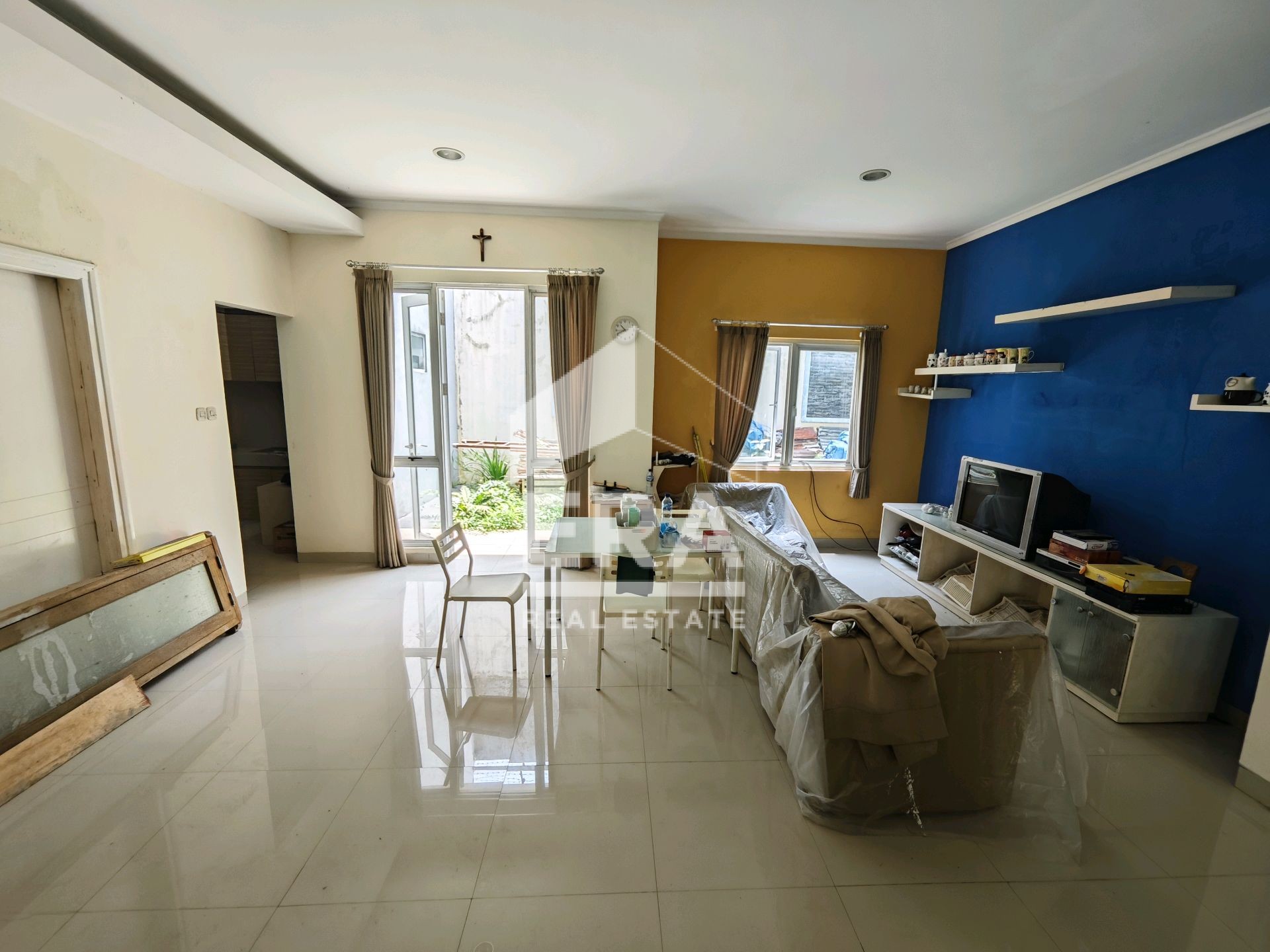 interior 2