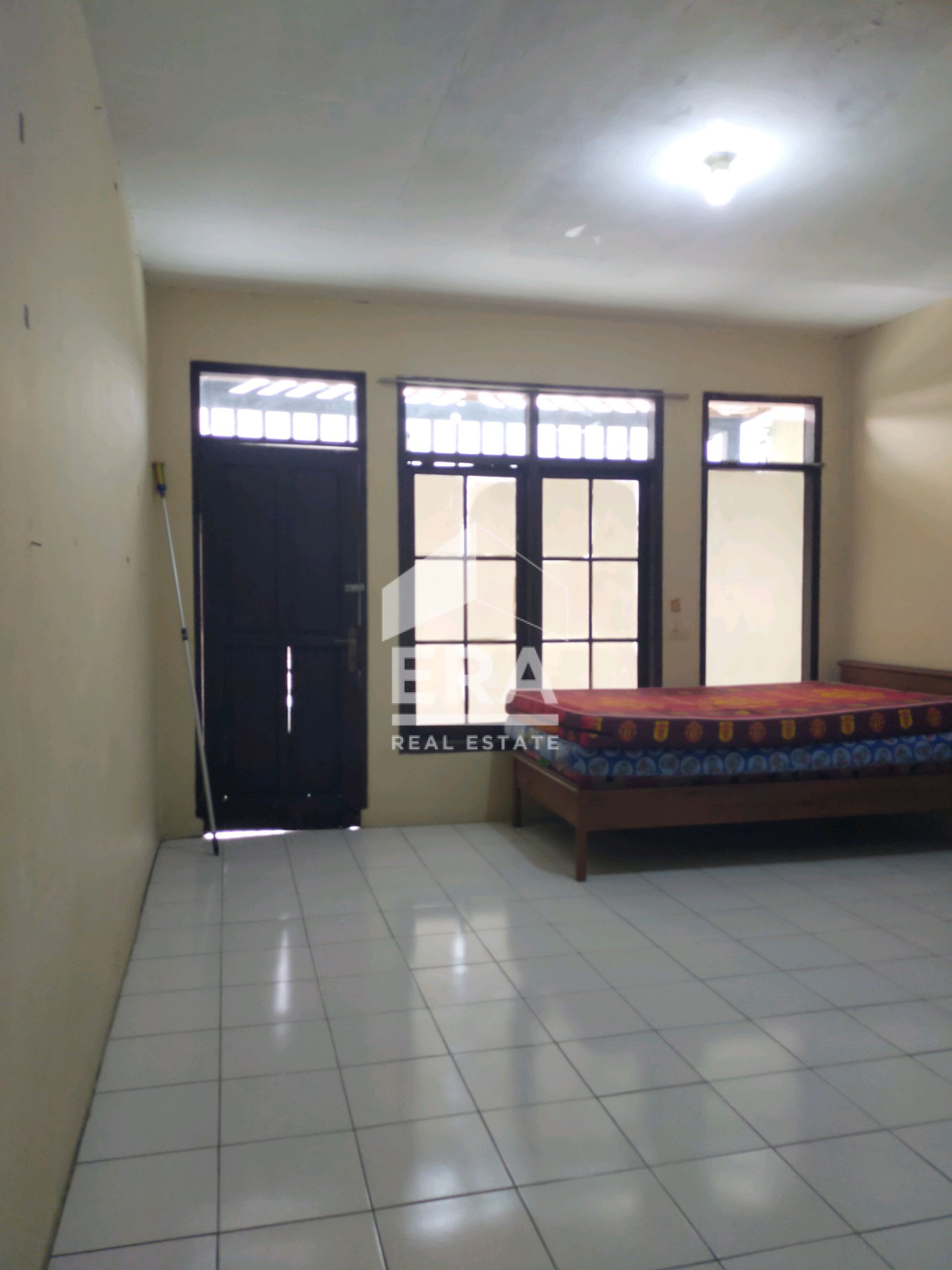 interior 6