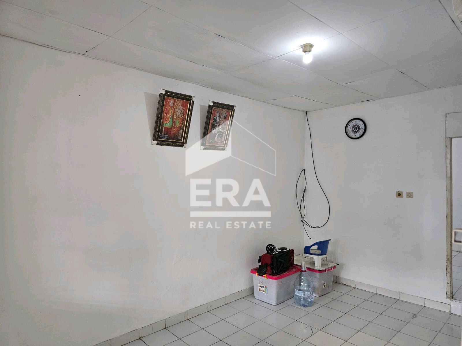 interior 8