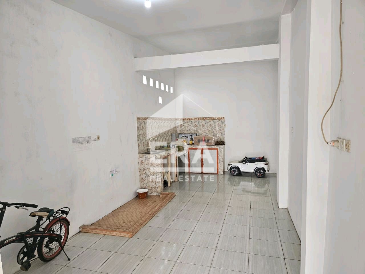 interior 9