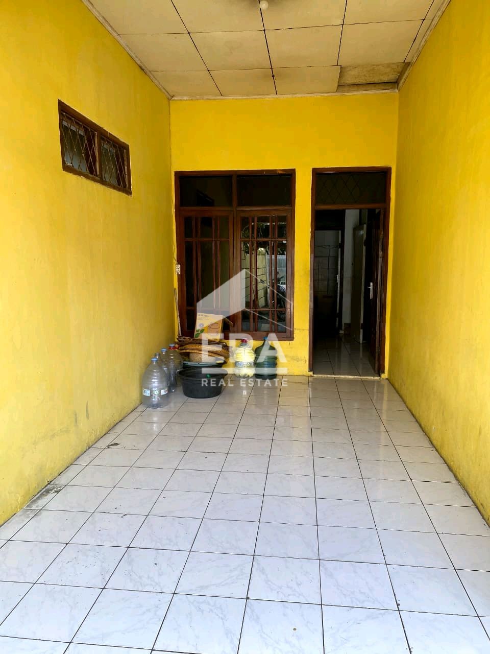interior 6