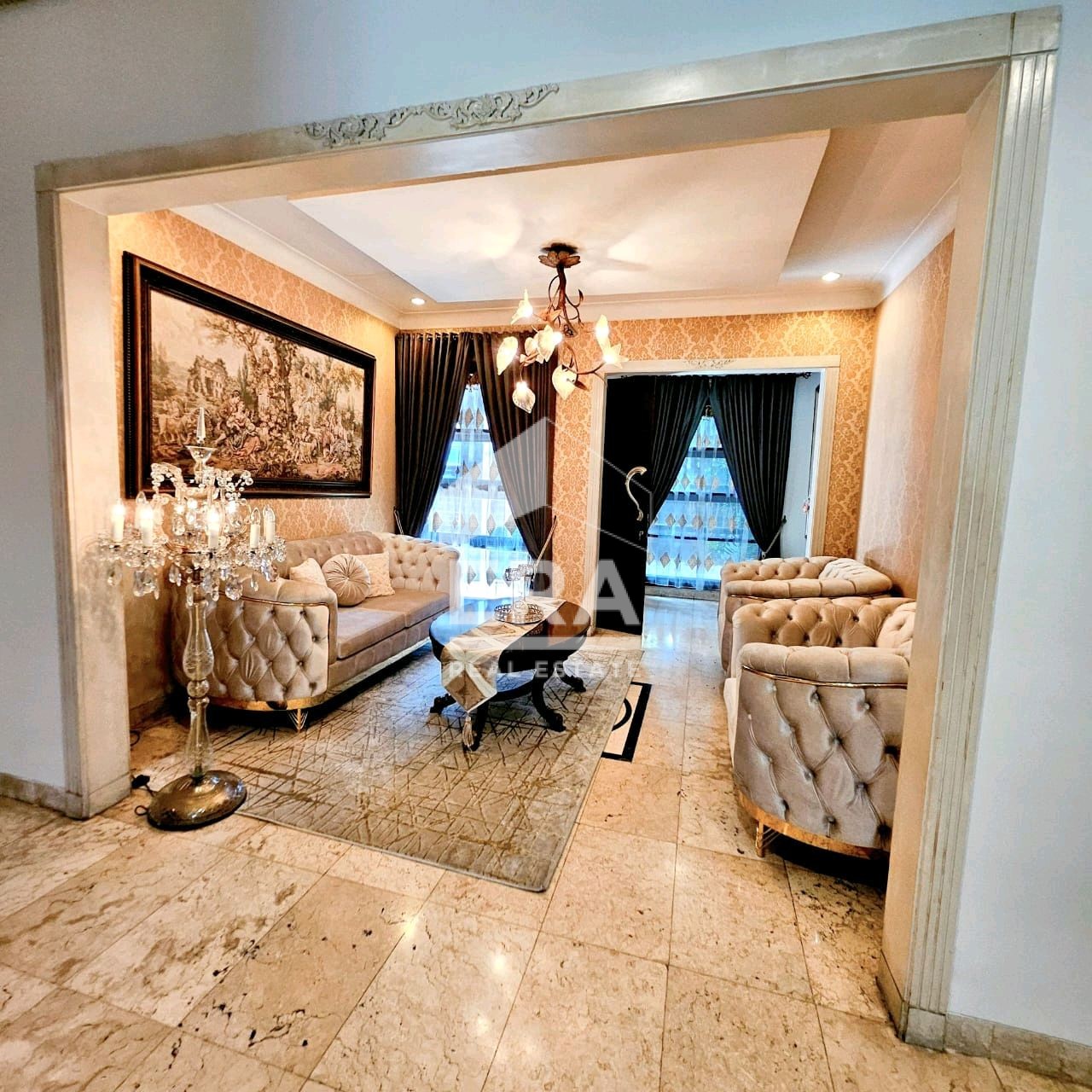 interior 2