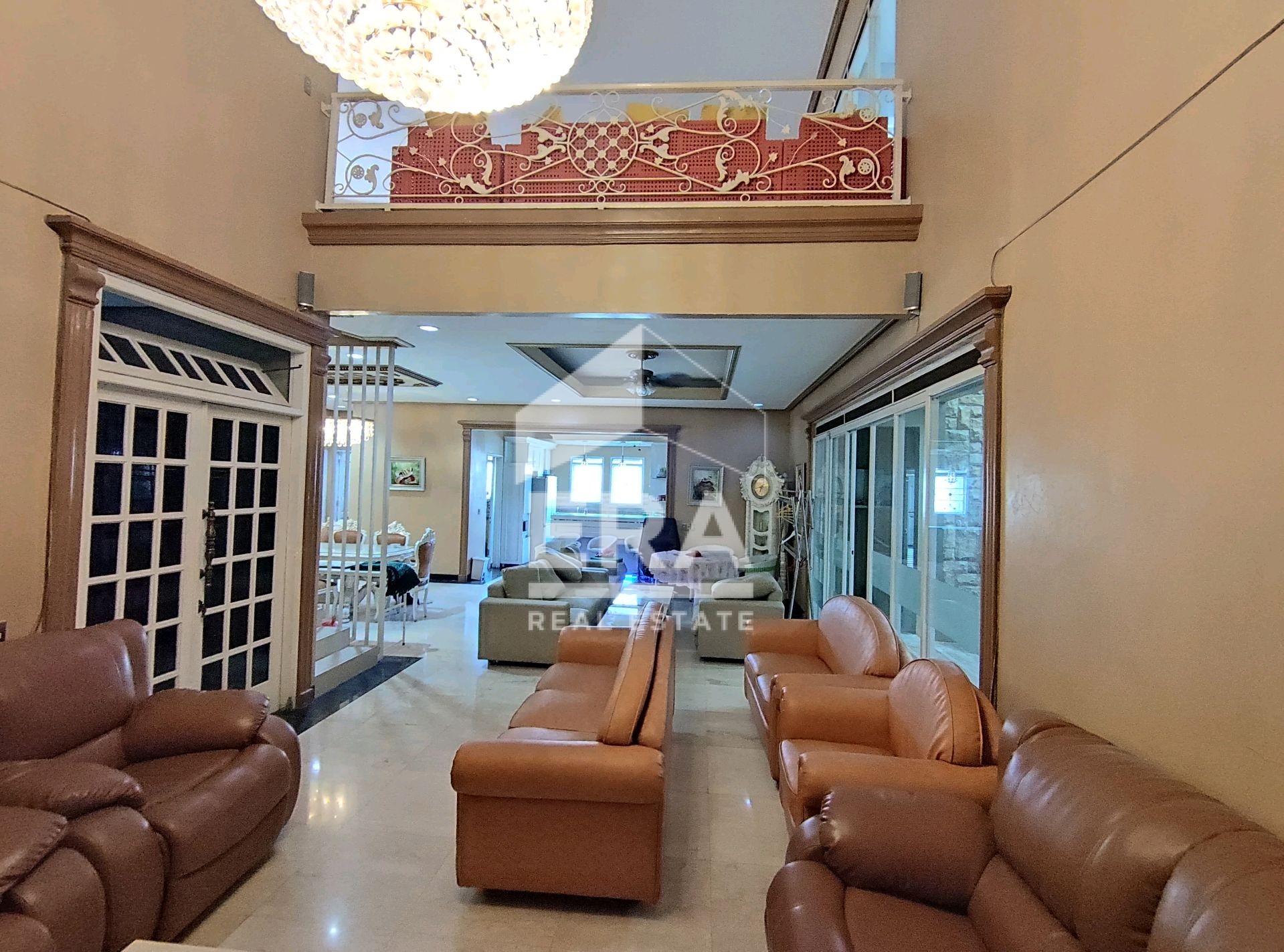 interior 5