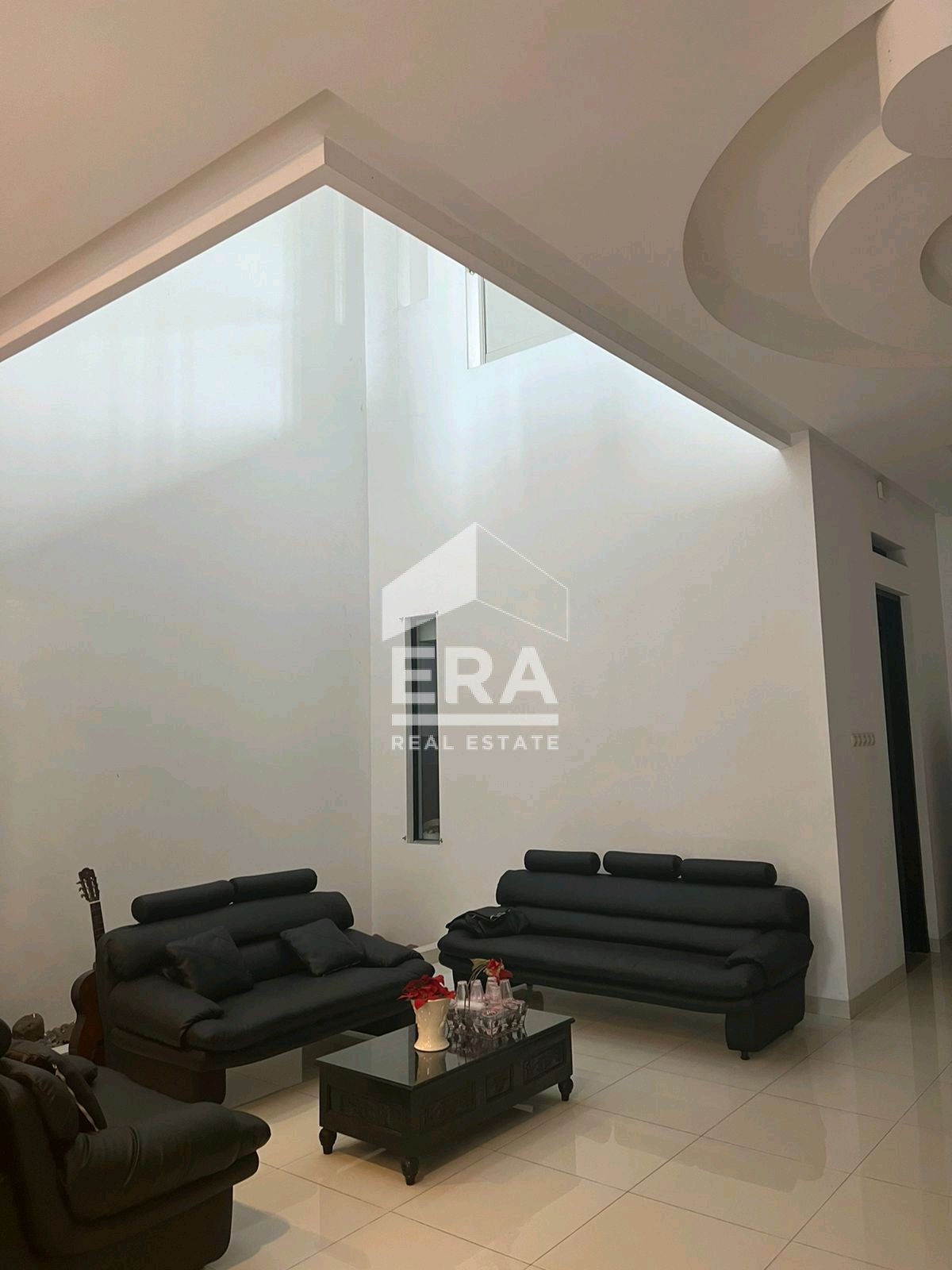 interior 7