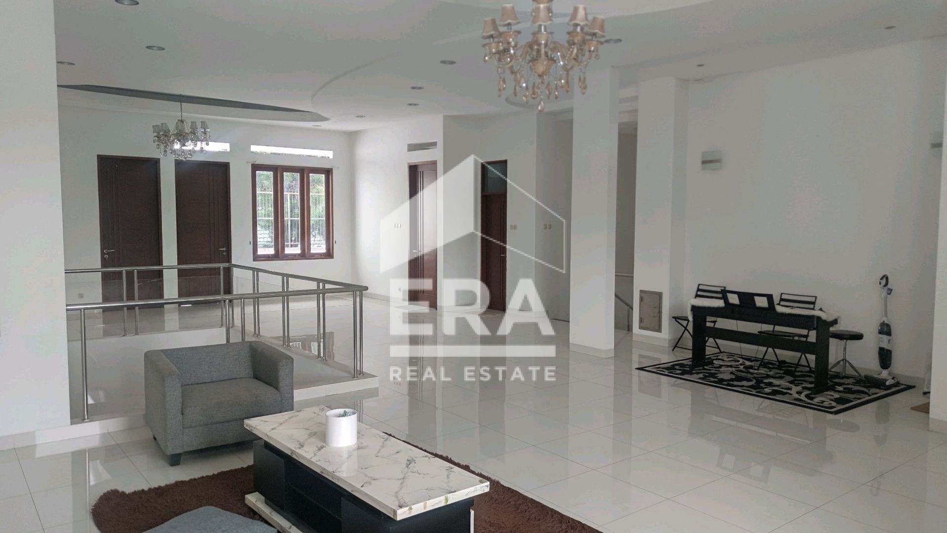 interior 9