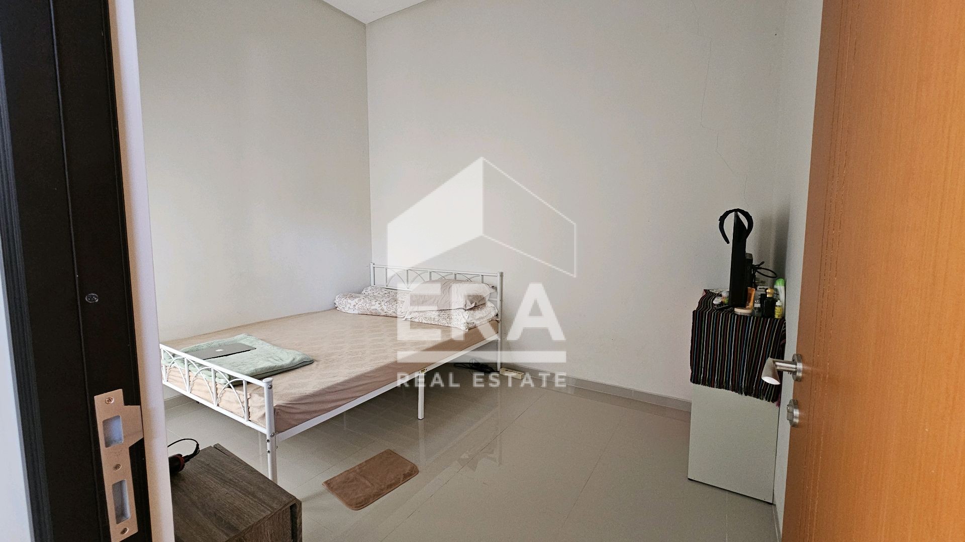 interior 6