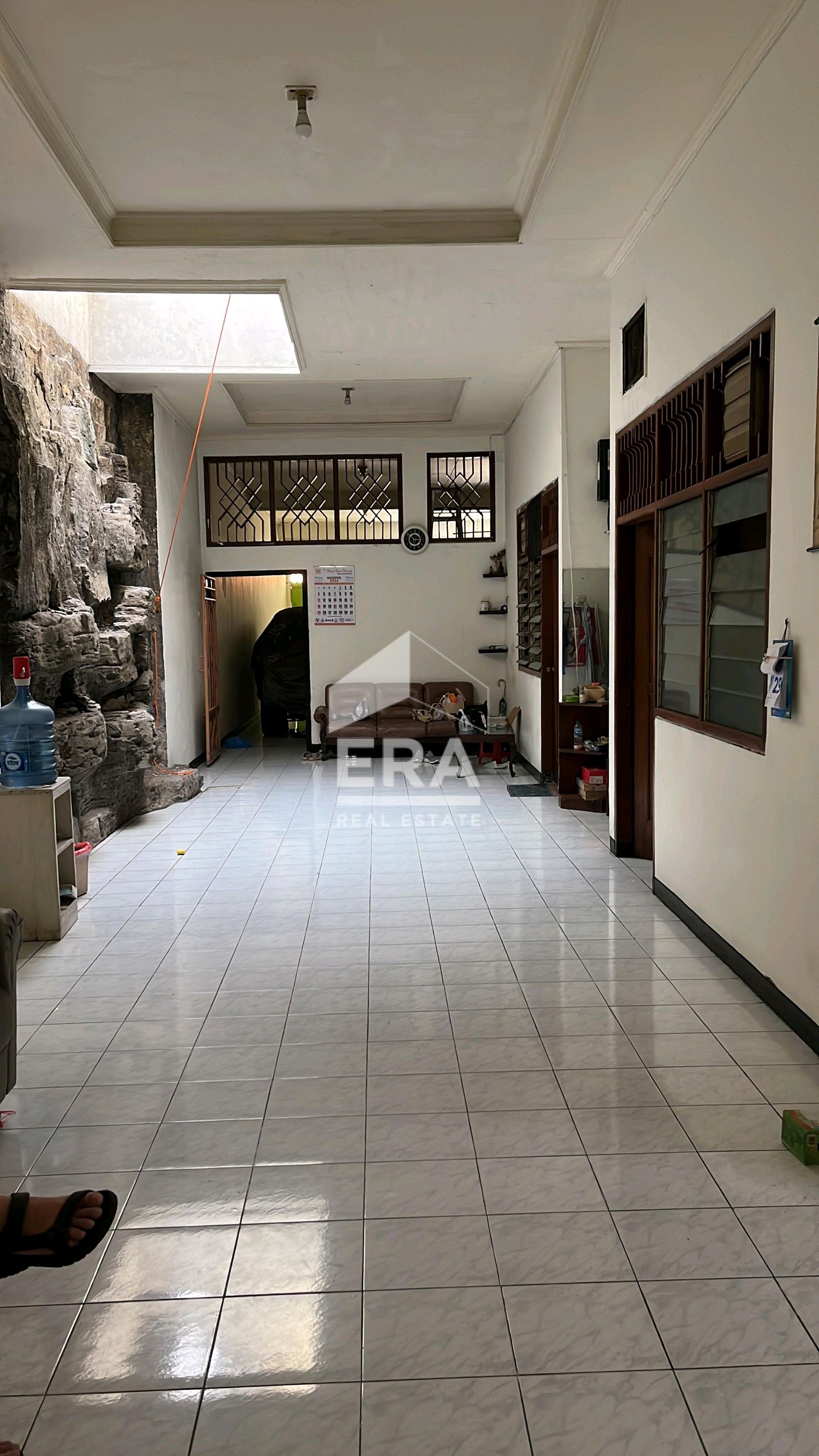 interior 9
