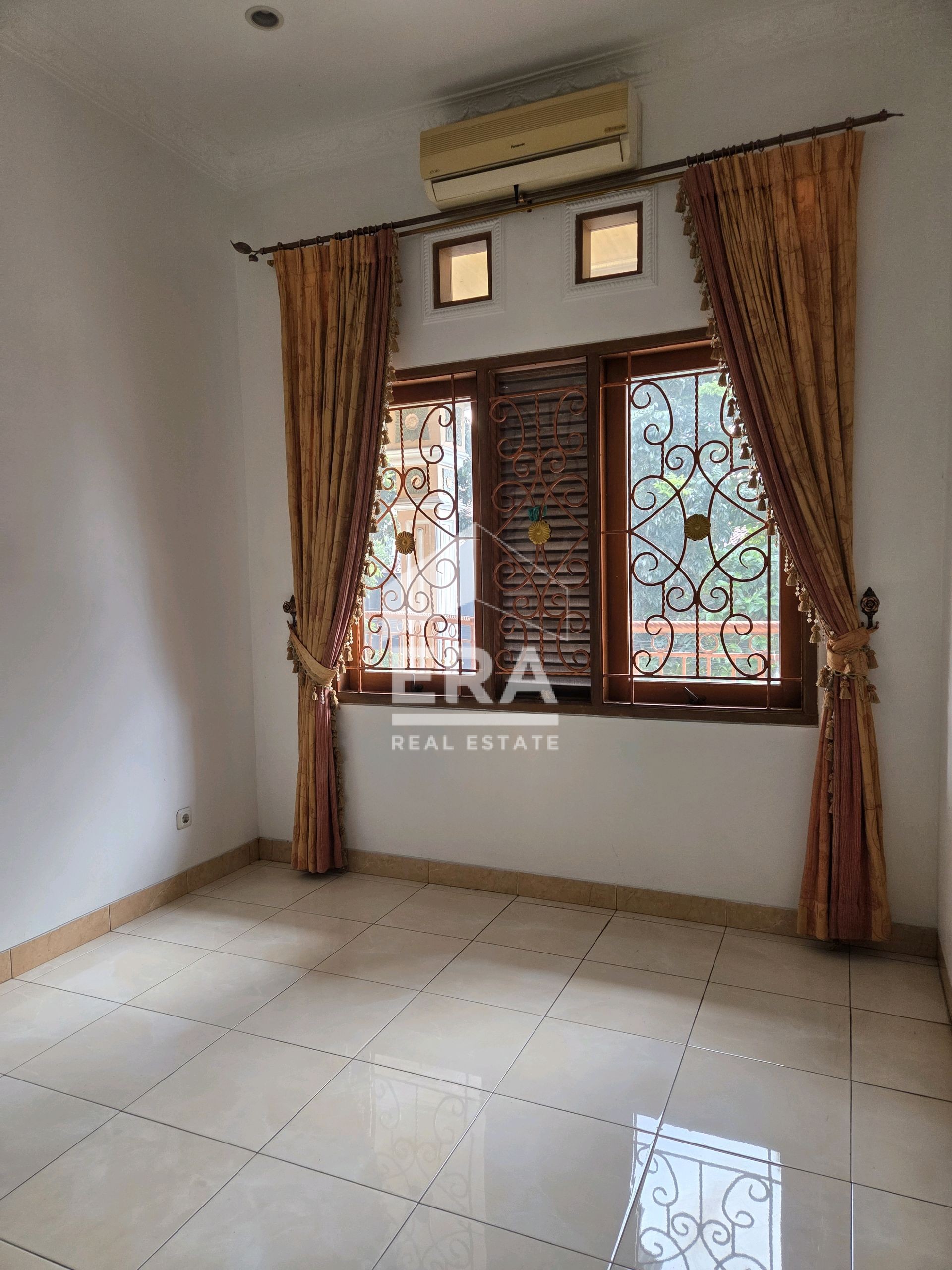 interior 2