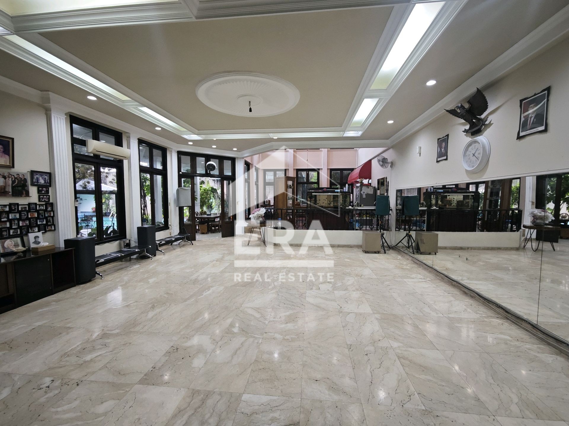interior 3
