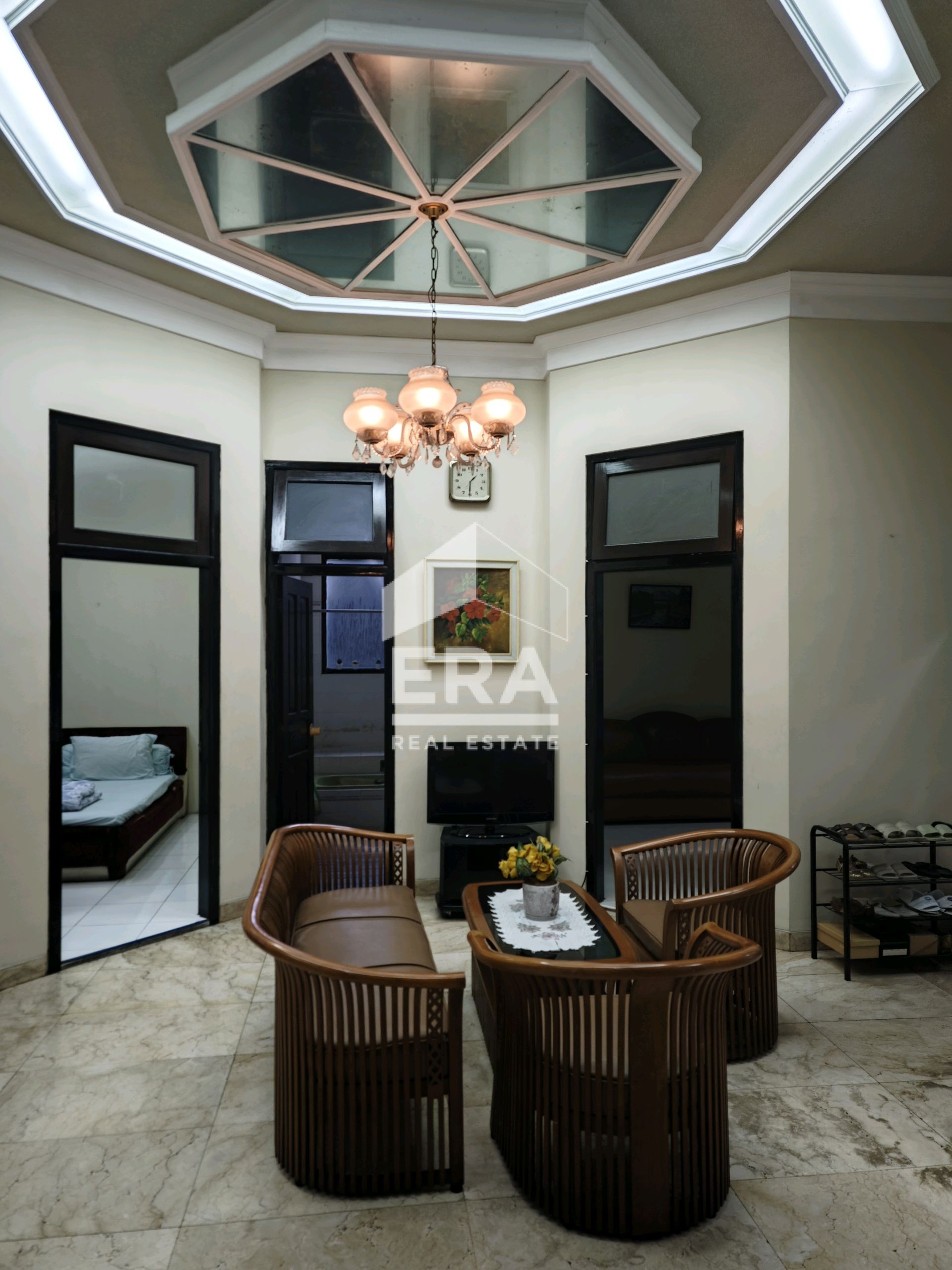 interior 6