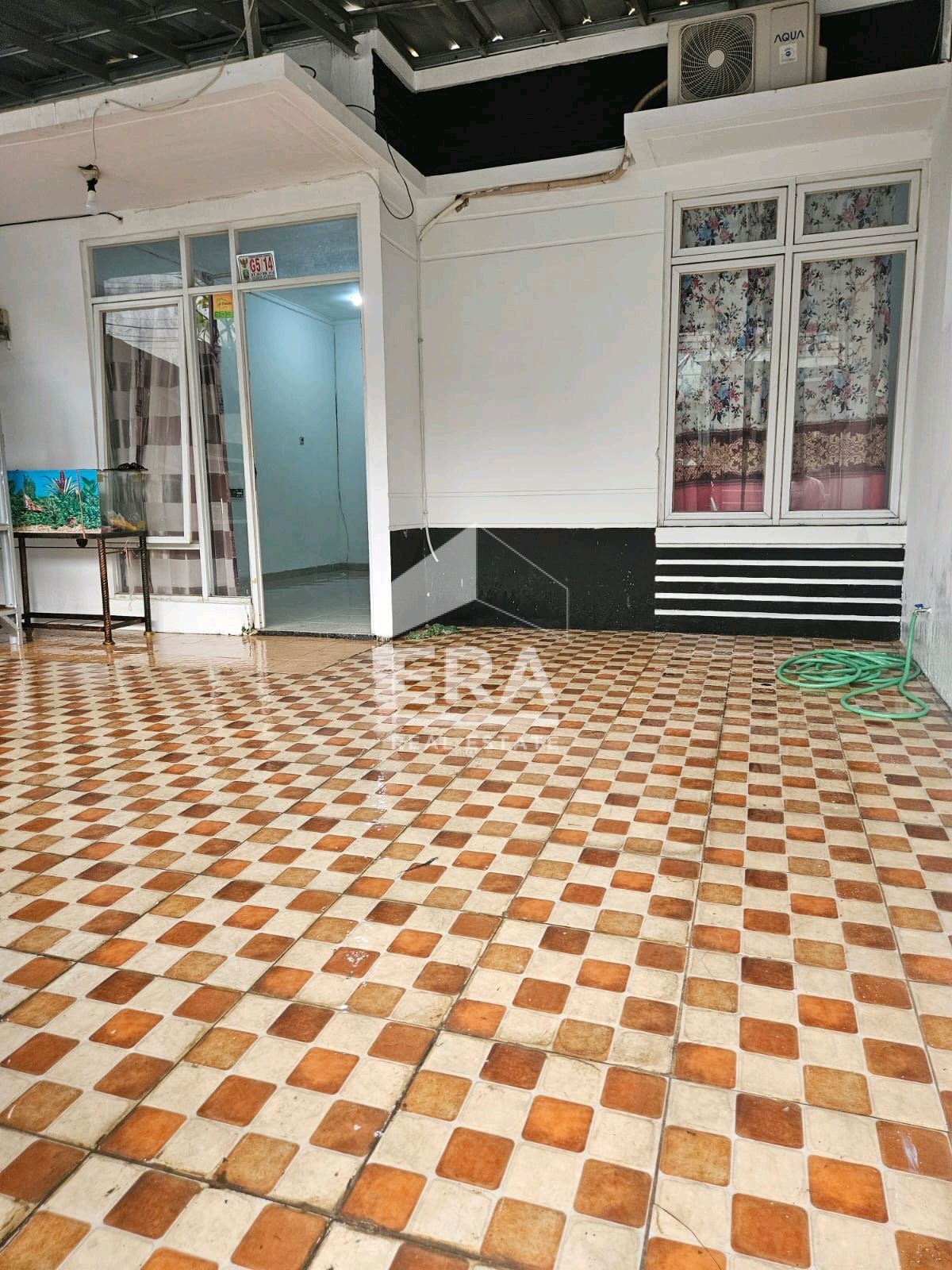 interior 4