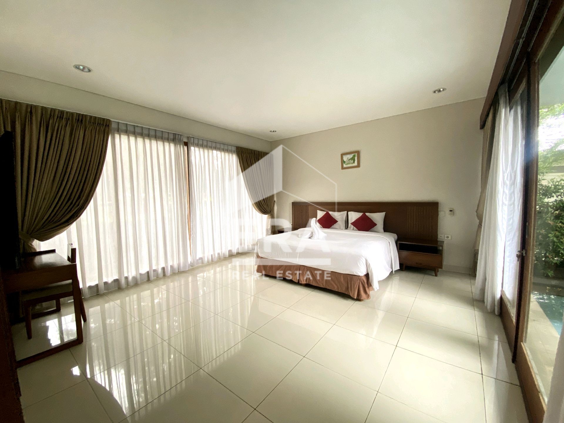 interior 4