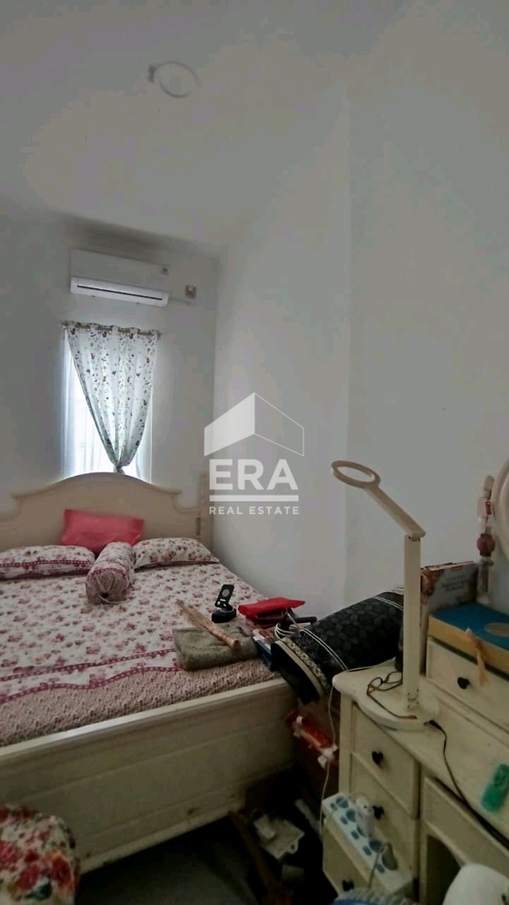 interior 6