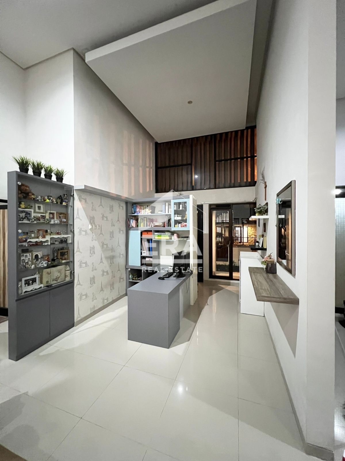 interior 7