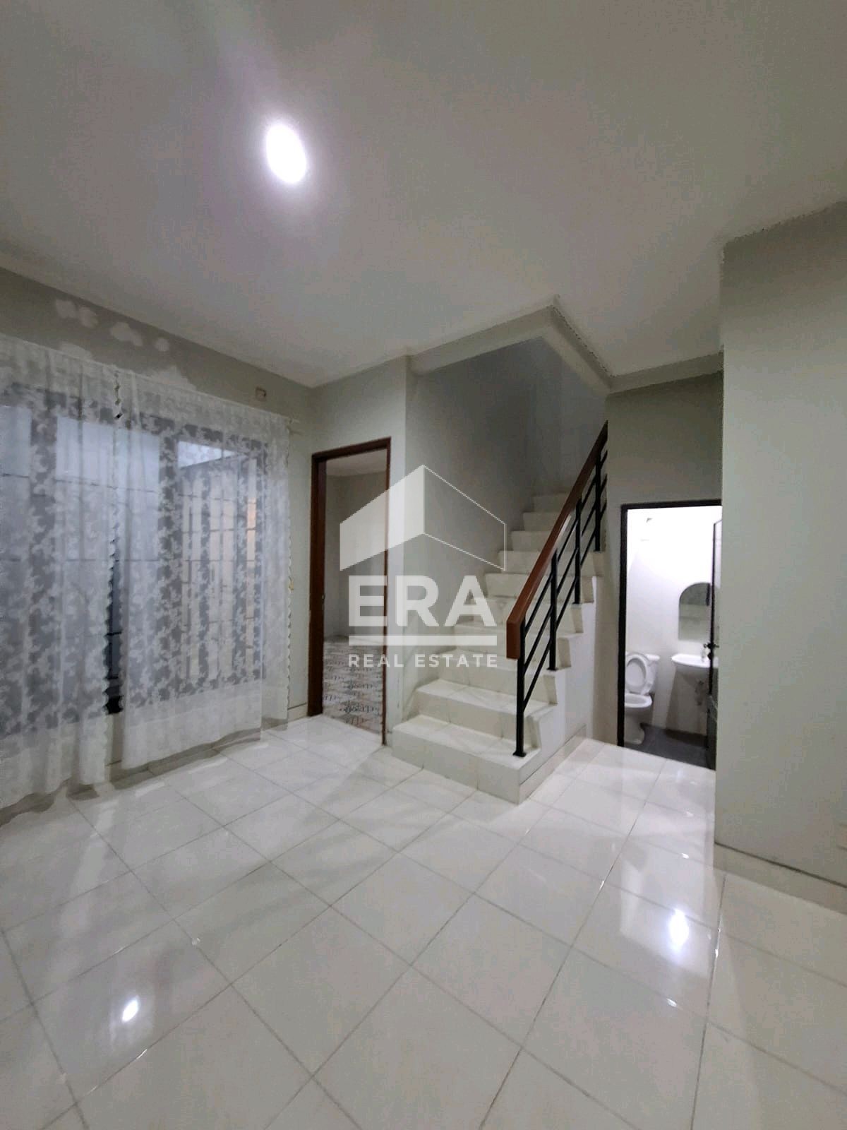 interior 4