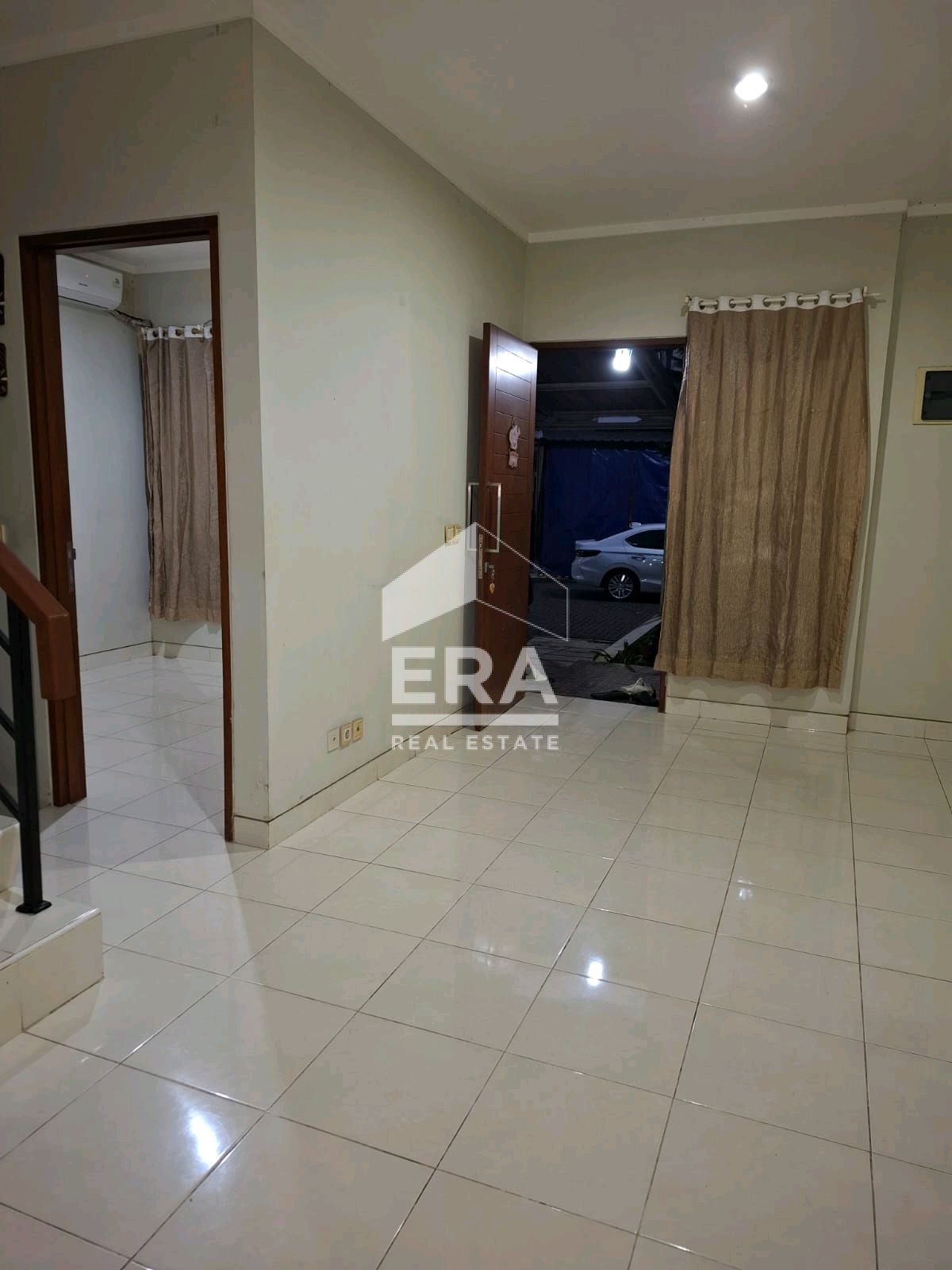 interior 6