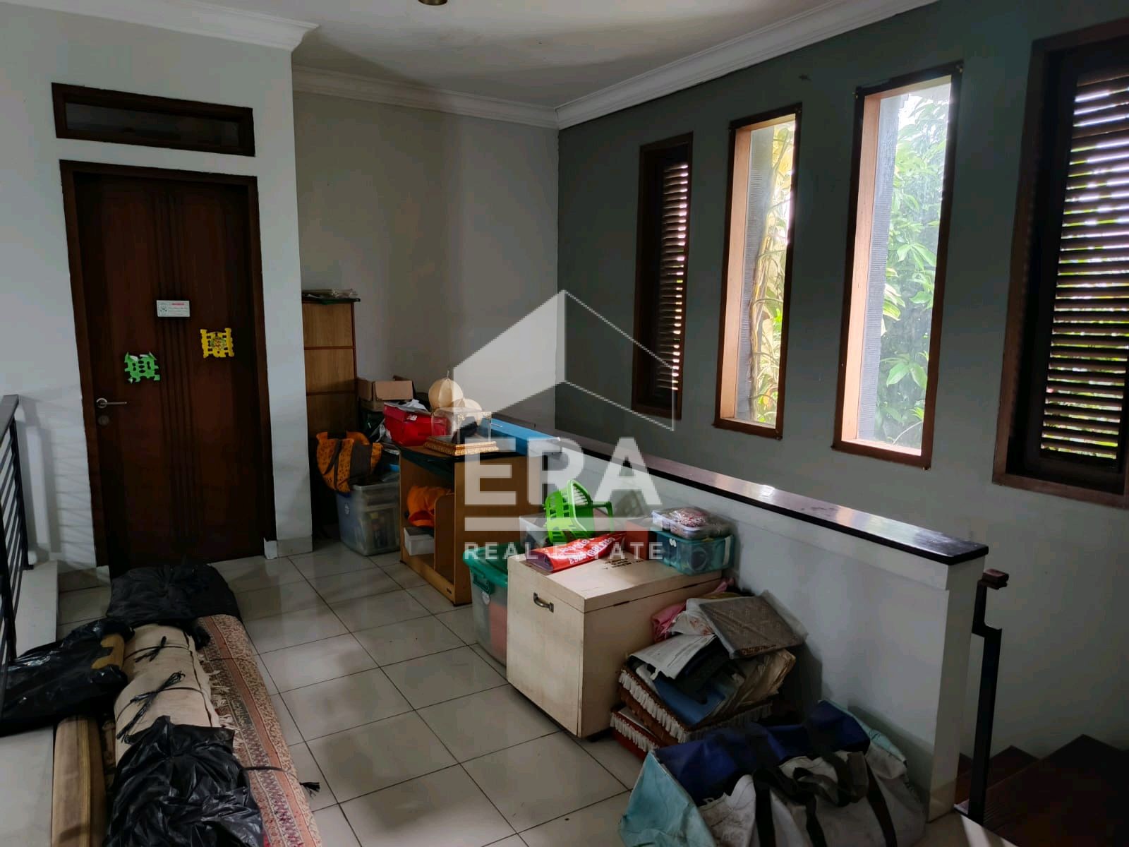interior 9
