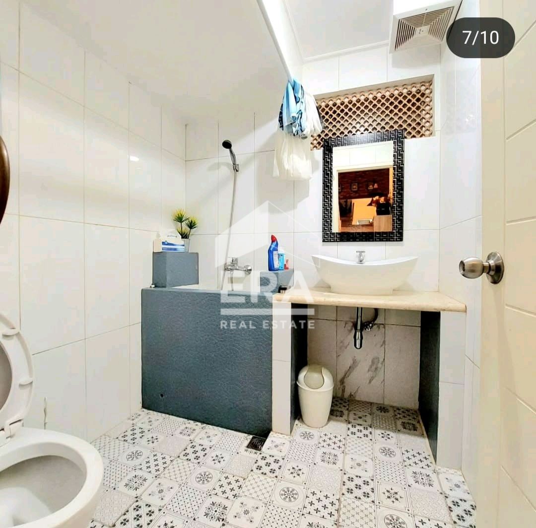 interior 6