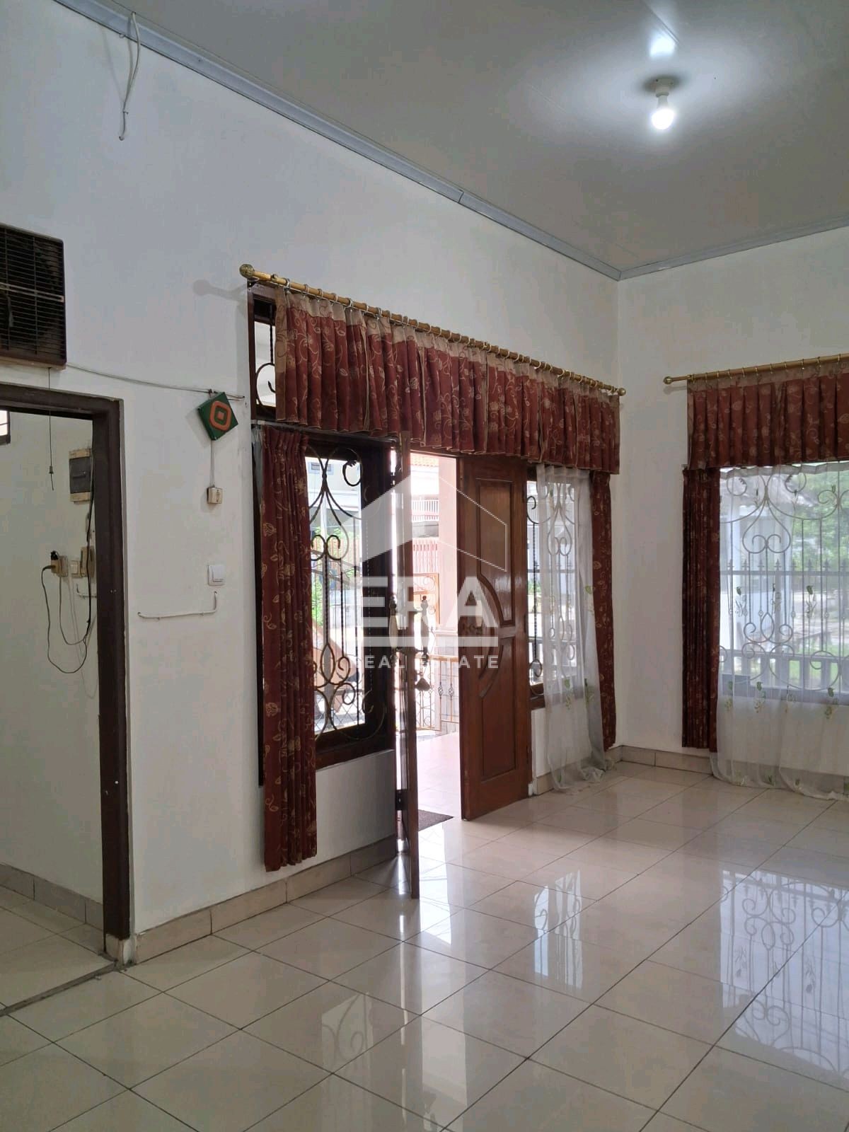 interior 2
