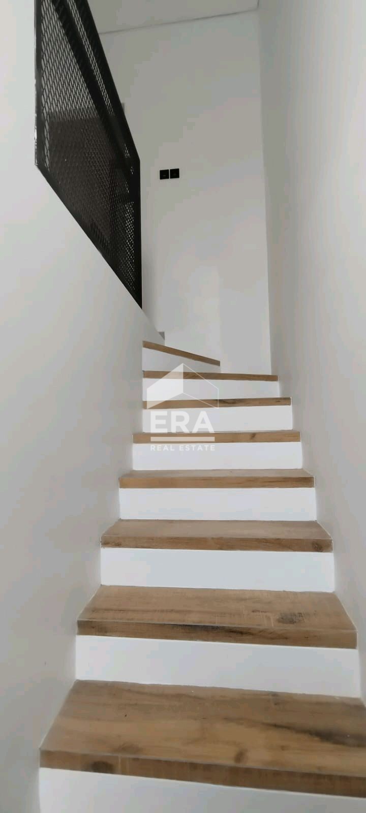 interior 4
